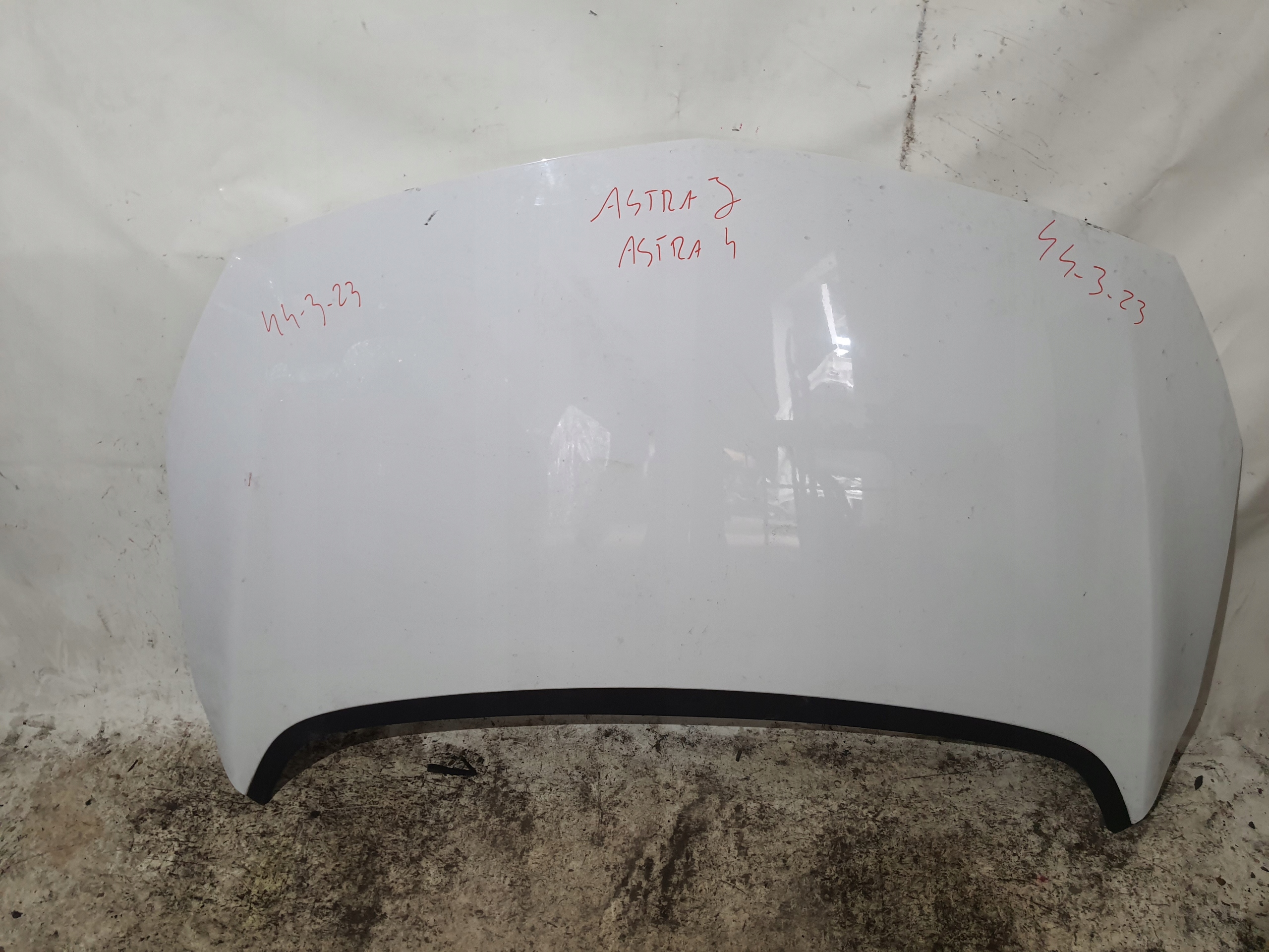 OPEL ASTRA J РЕСТАЙЛИНГ 12-16 КАПОТ Z40r