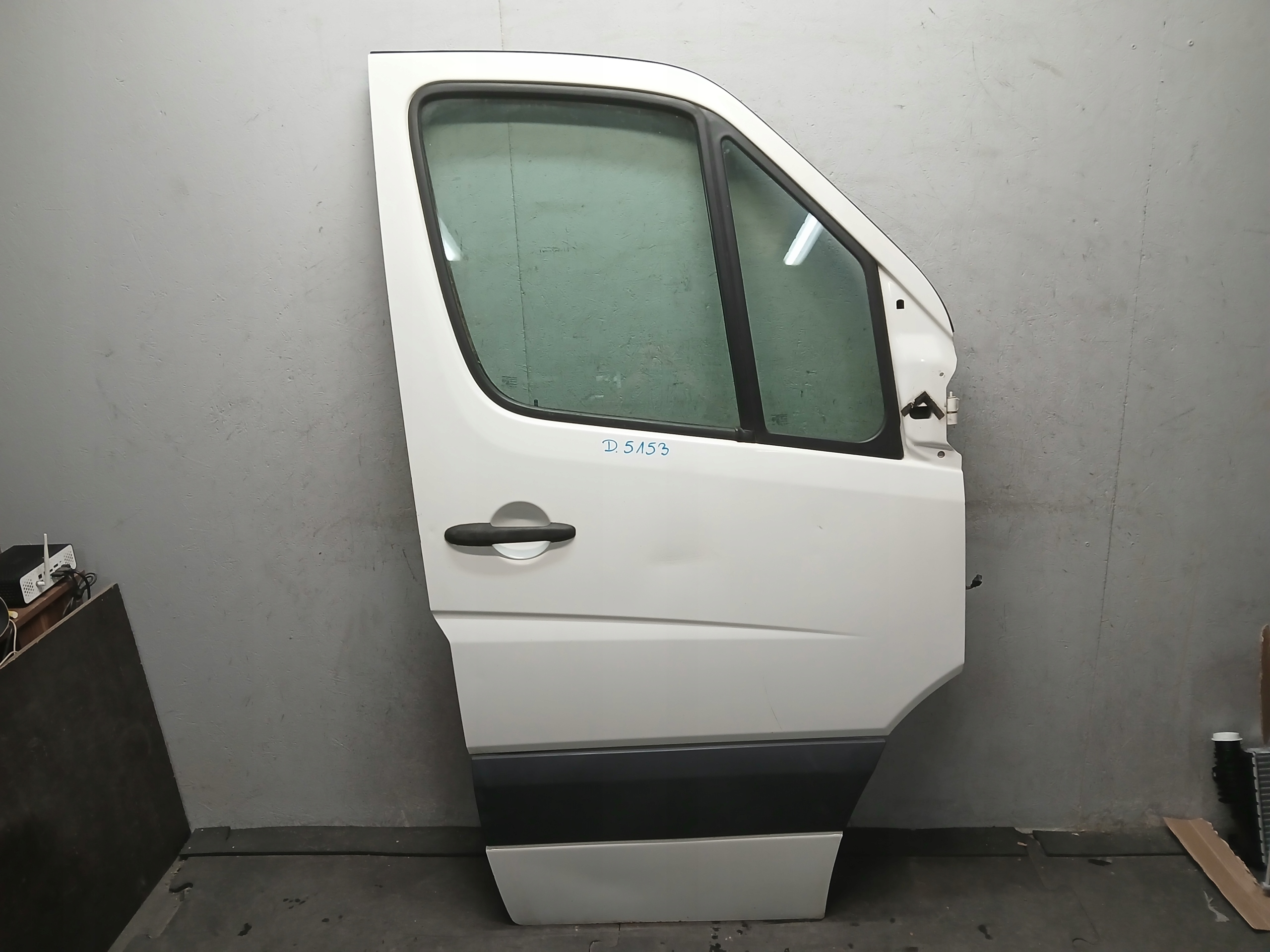 door front right MERCEDES SPRINTER W906 VW CRAFTER 06