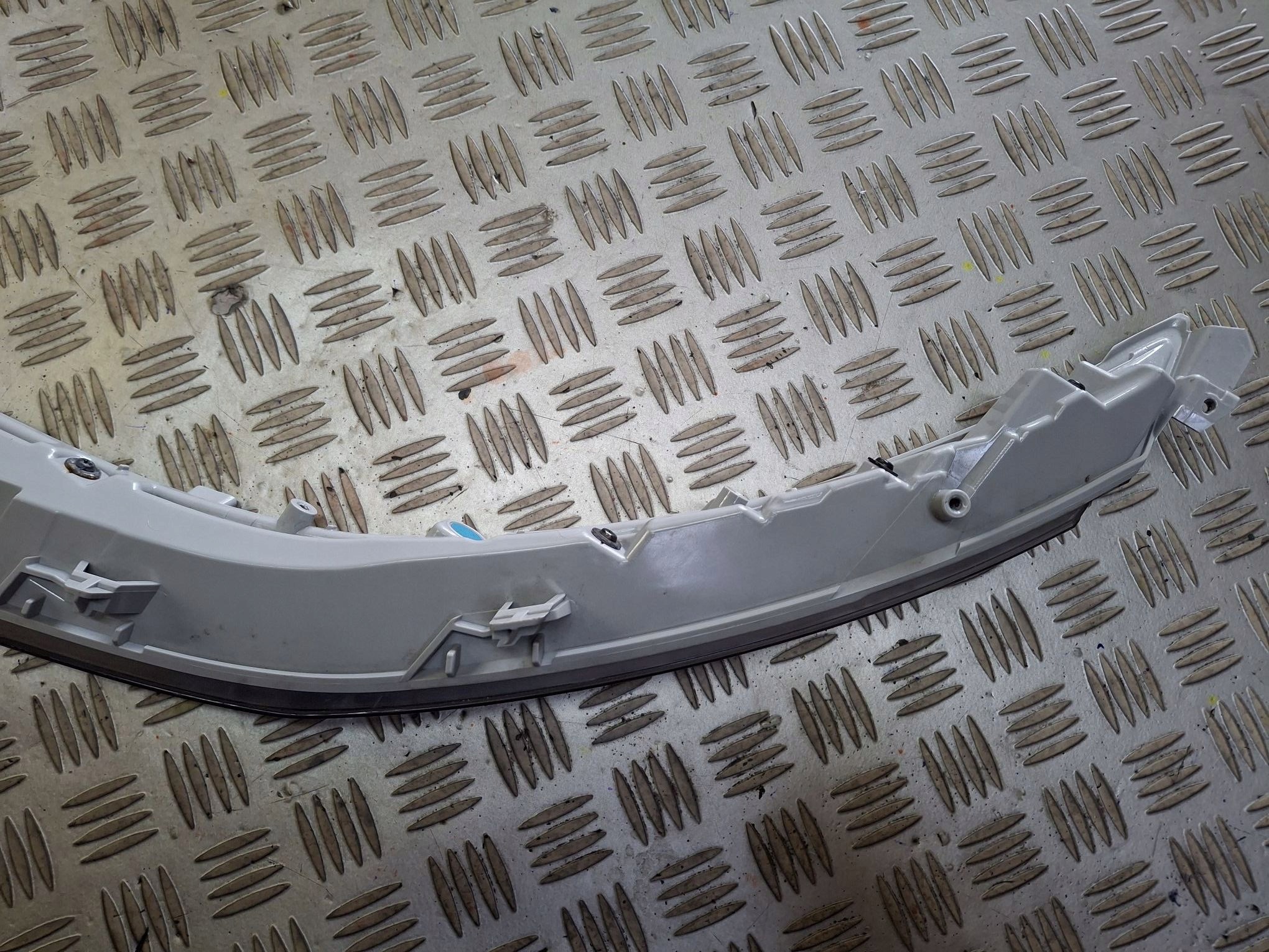 light right front LED moulding HYUNDAI IONIQ 5 2021R->
