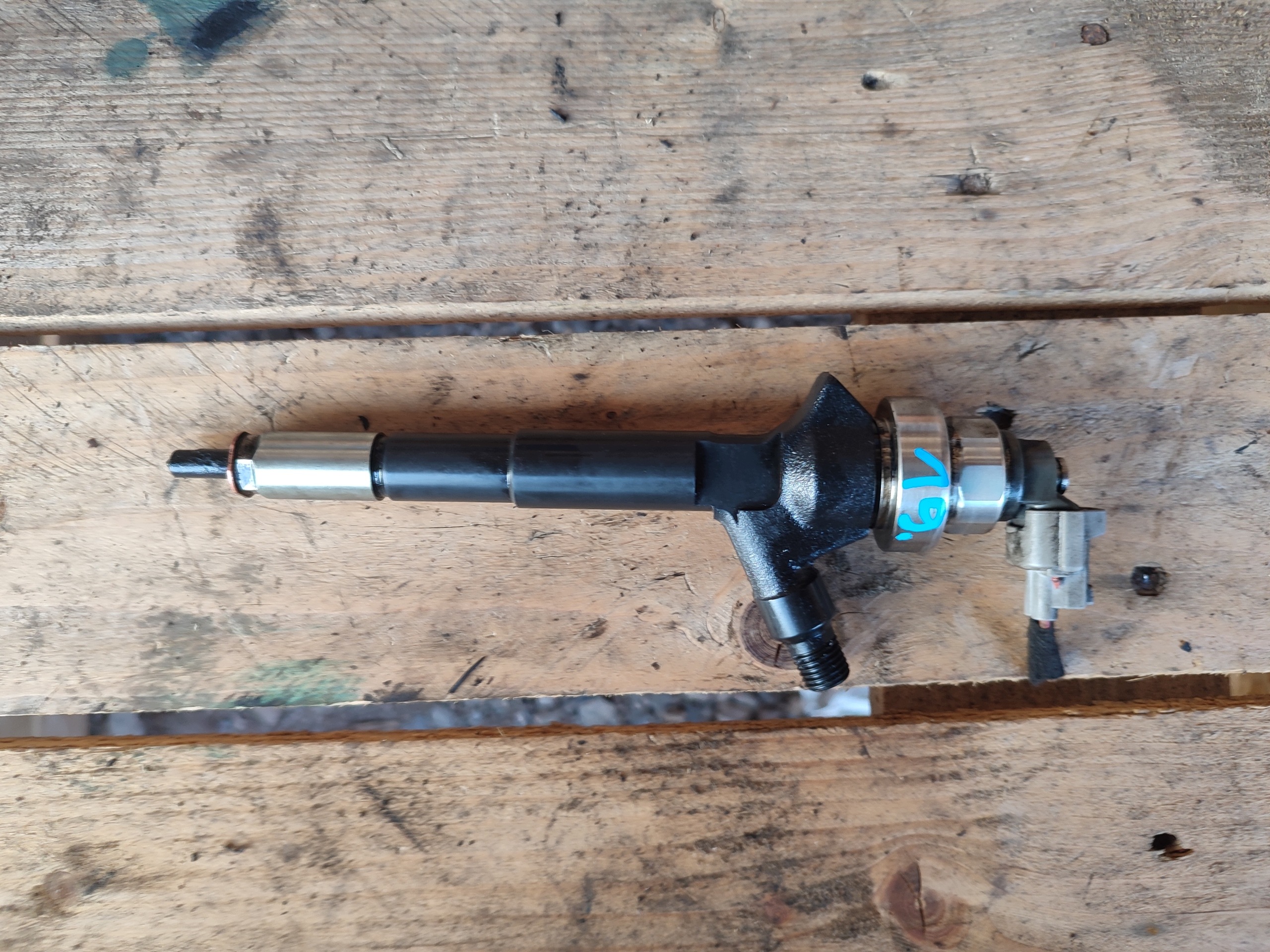 injector OPEL ASTRA J DENSO 1.7 CDTI 8-97376270-3