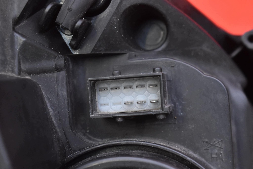 REFLEKTOR left light front lens EU 13170915 OPEL VECTRA C LIFT 05-09