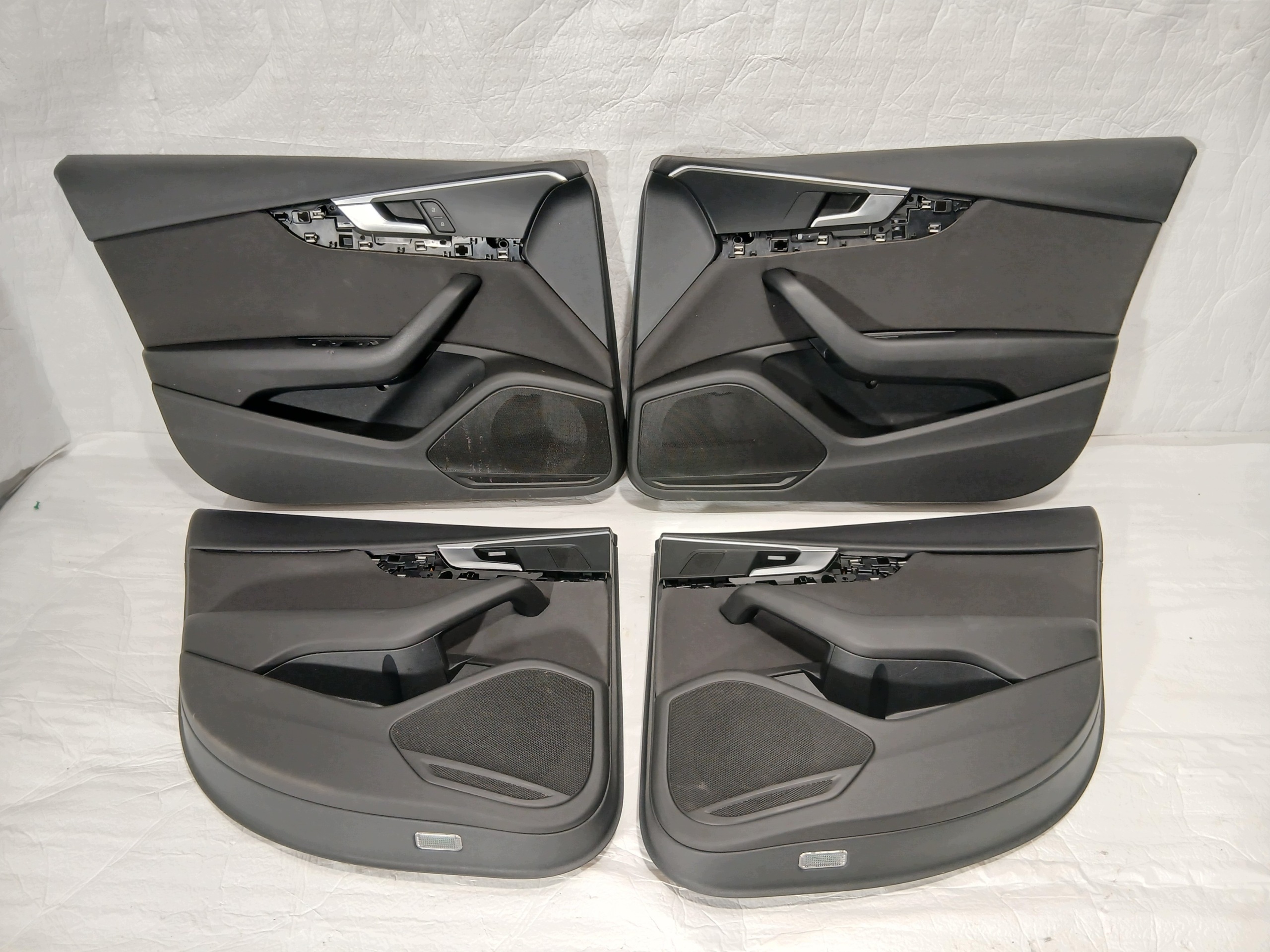 AUDI A4 B9 LIFT seats side KOMPLET