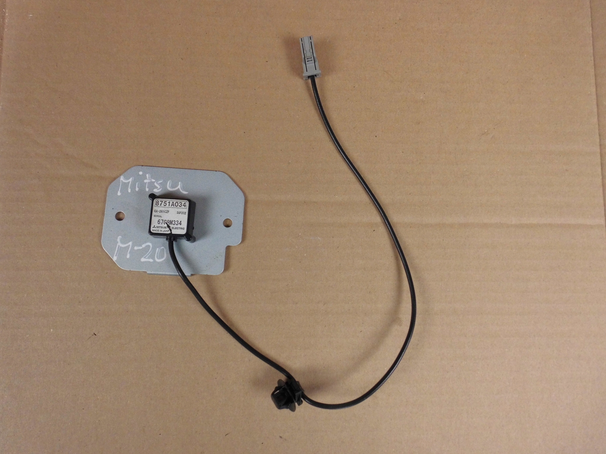 Mitsubishi Outlander ASX Antenne GPS 8751A034