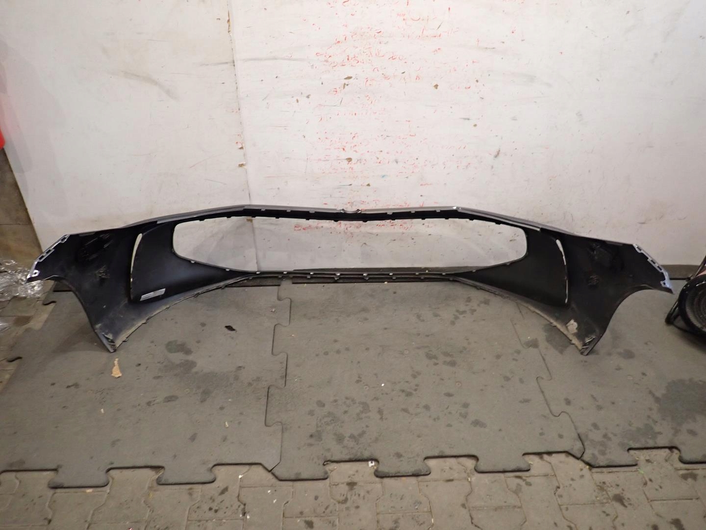 nárazník předek přední VW PASSAT B9 2023- 3J0807221A