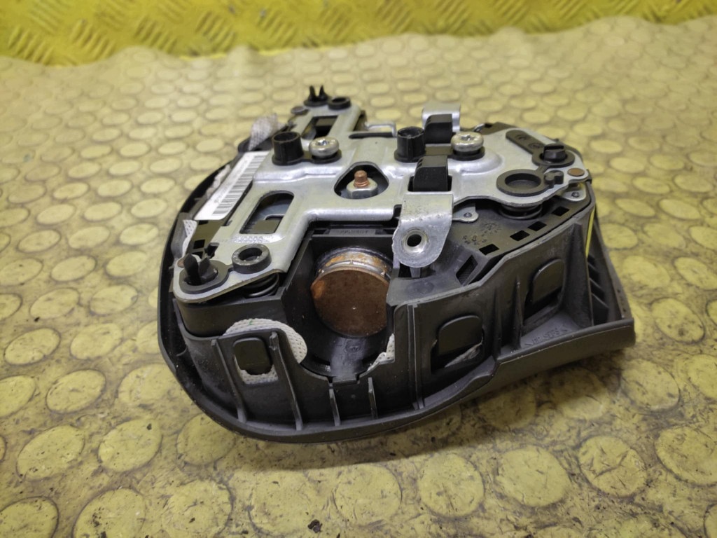 TOYOTA AURIS airbag řidičů