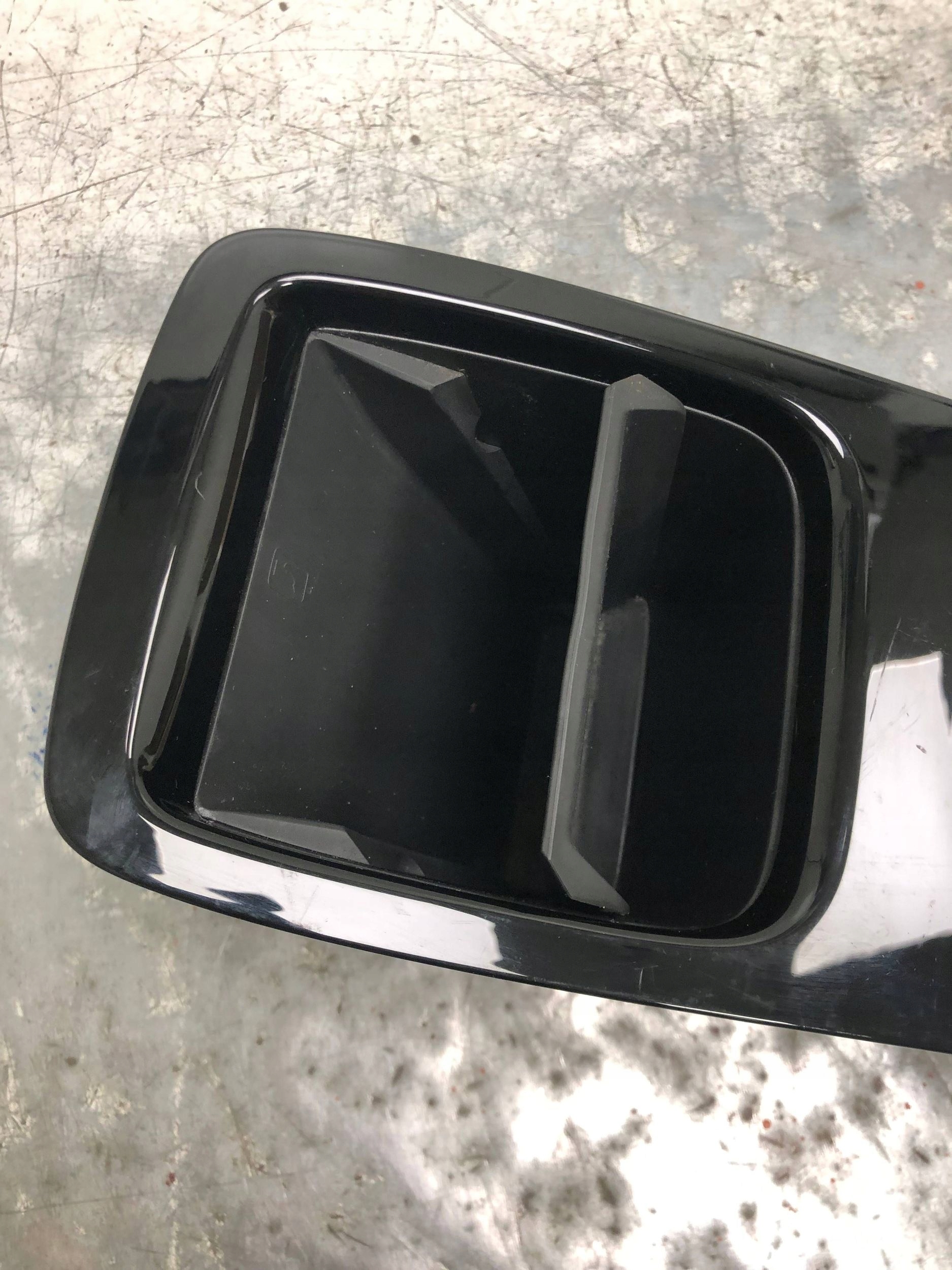 TUNEL mitte LADOWARKA VW ID3 ID.3 10A863475B 5NA980611