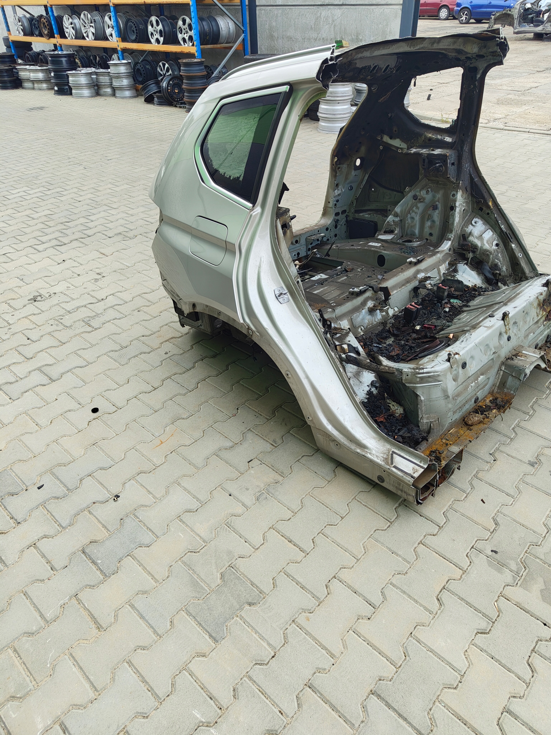 BMW X3 F25 posteriore LONGHERONE parafango Coppa A14