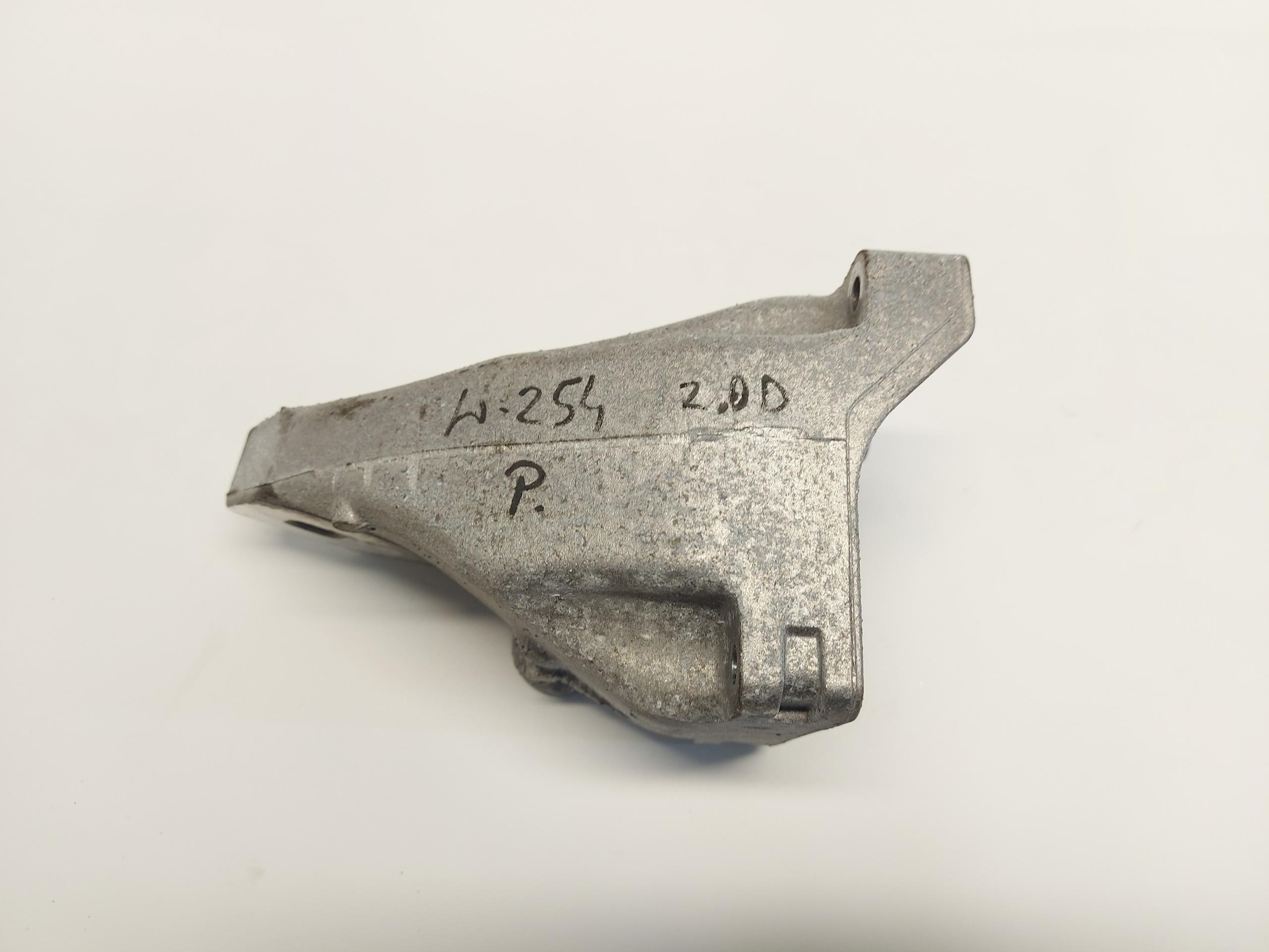 Mercedes W254 GLC 220d engine mount right A654223400