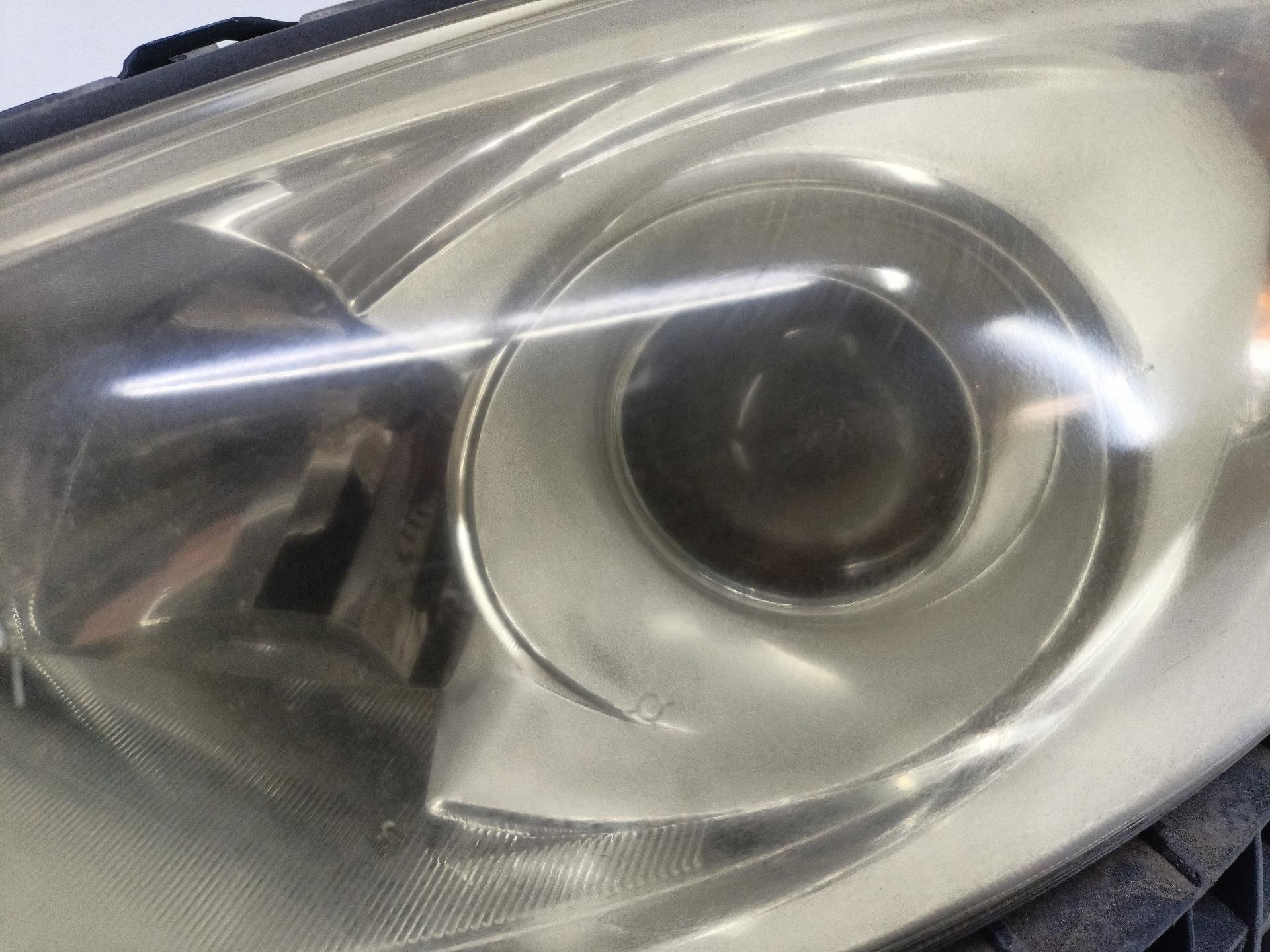 light front left side Mazda 5 2 CW 2012