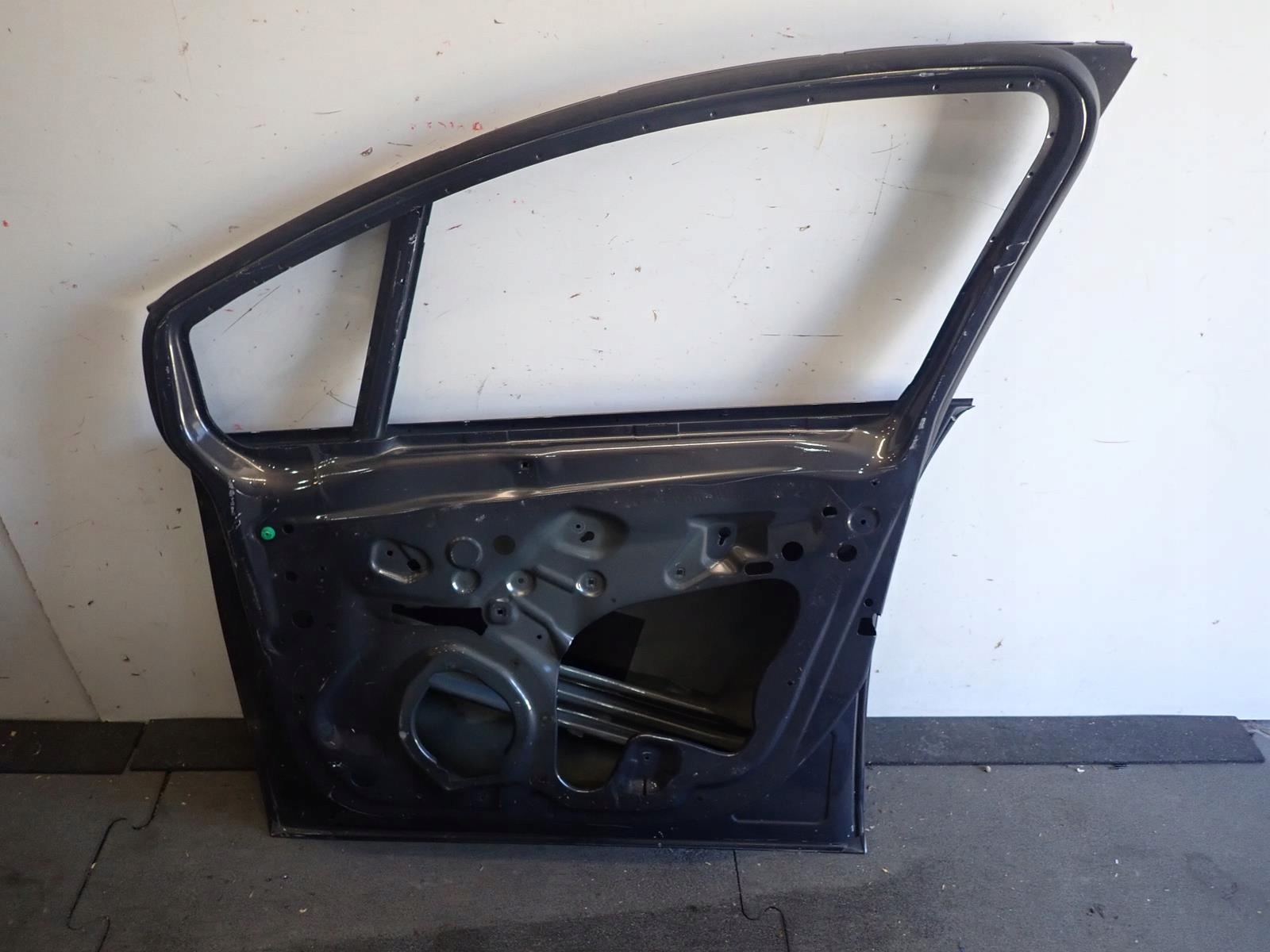 door front front right OPEL MERIVA B 2010