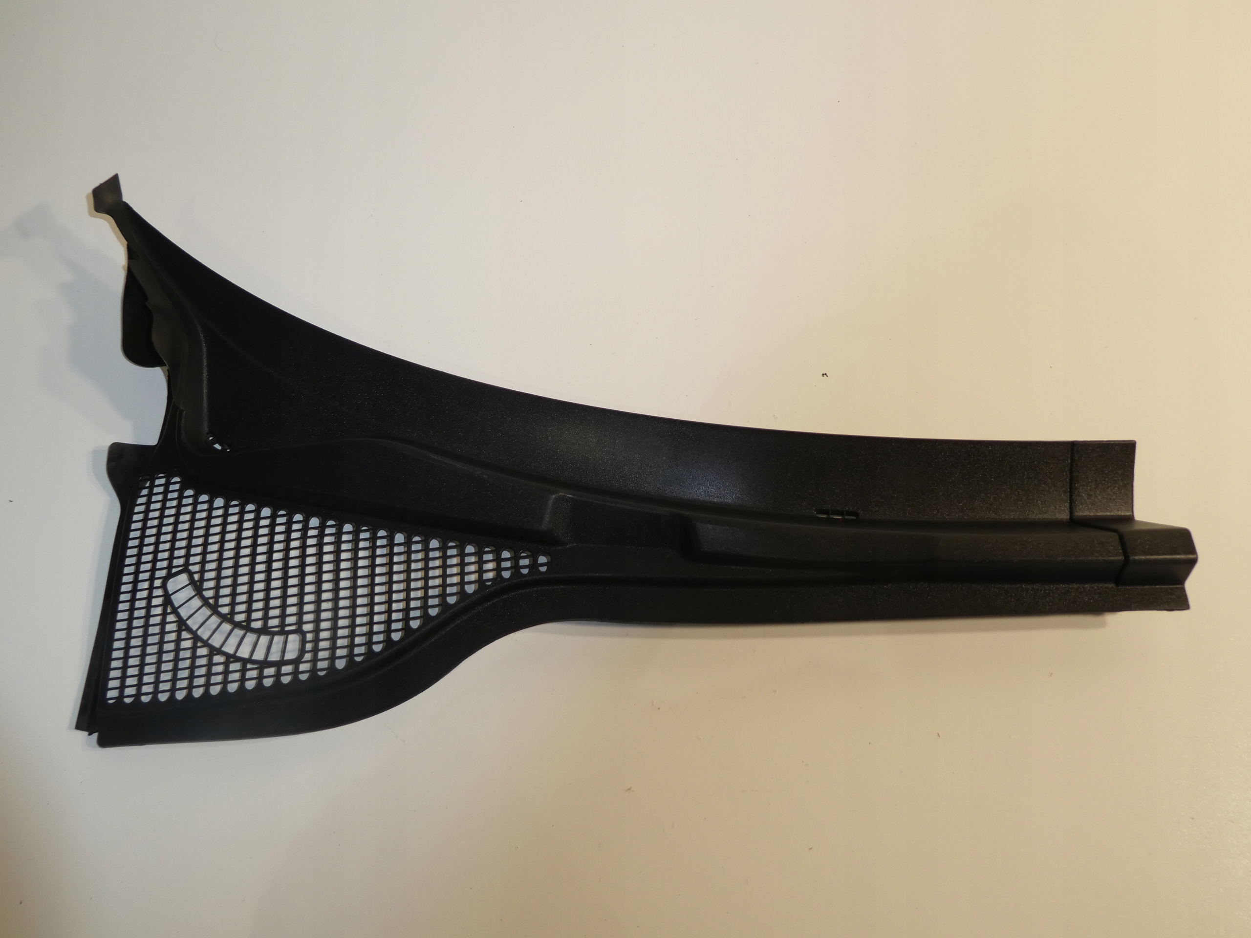 torpedo plastic right SKODA YETI 5L 5L0819416