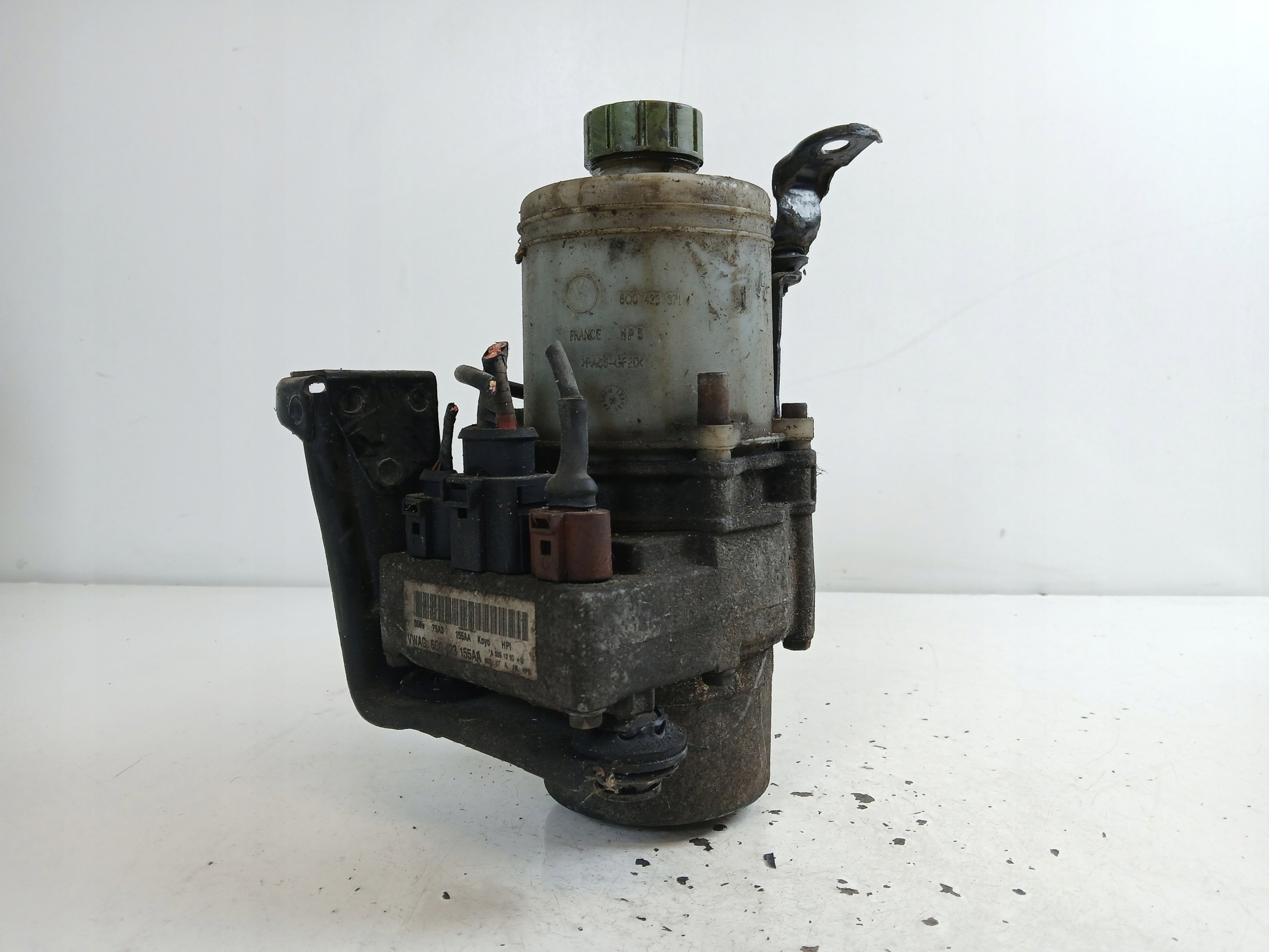 pompa servosterzo SKODA FABIA e VW POLO 9N 6Q0423155AA 02-09