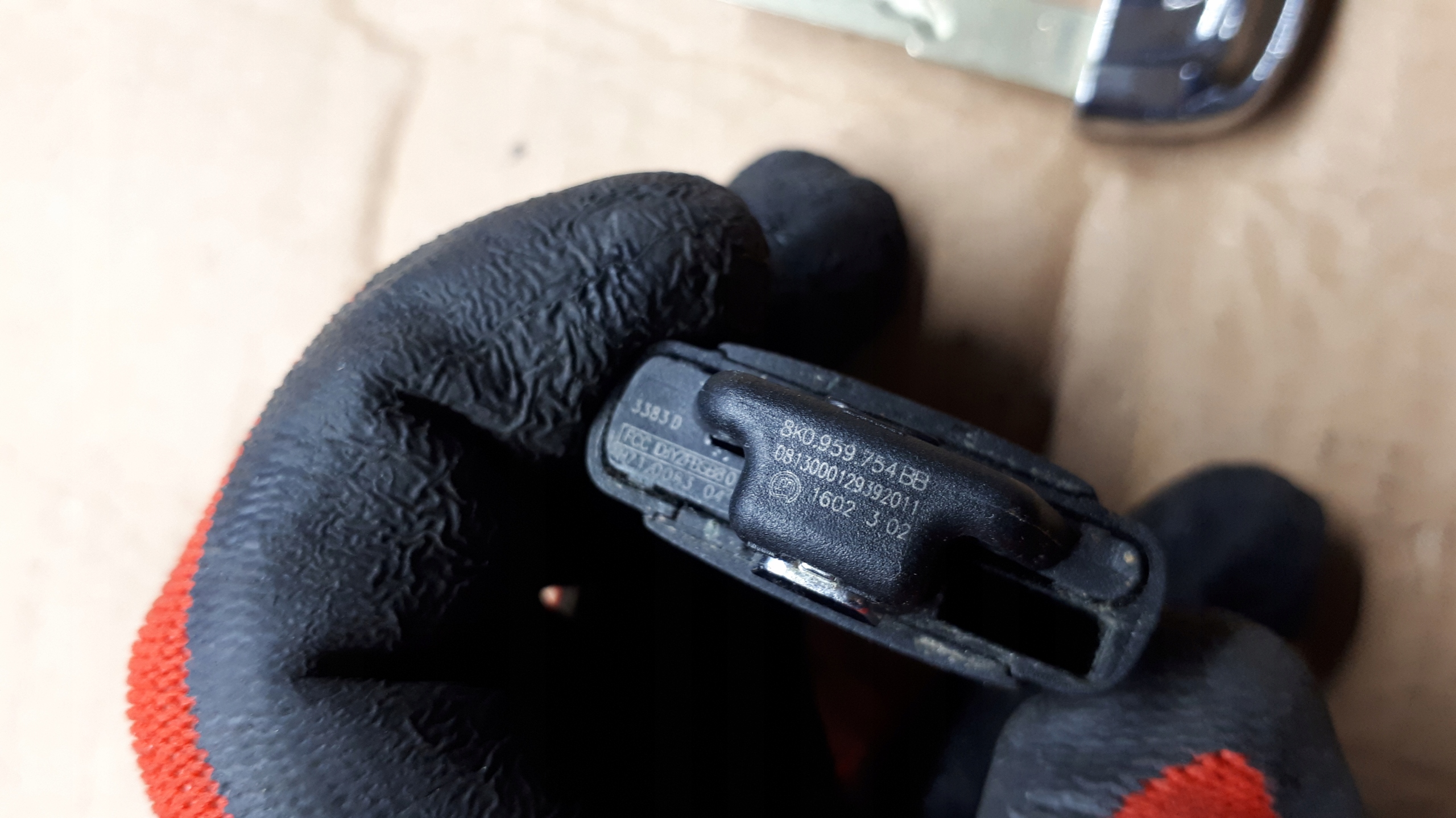 S4 B8 LIFT A4 key KEYLESS 8K0959754BB USA S5