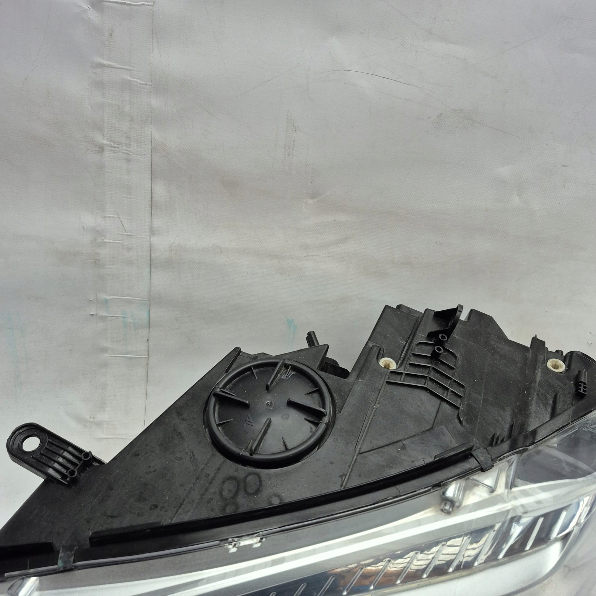 BMW X5 F15 X6 13- light left front front FULL LED ADAPTIVE 6002TA0331