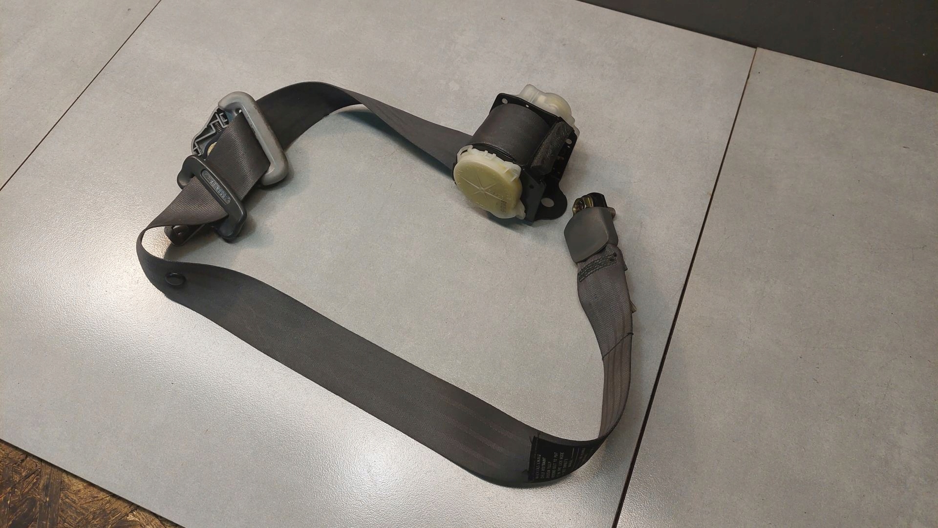 ремень безопасности SPACE WAGON III