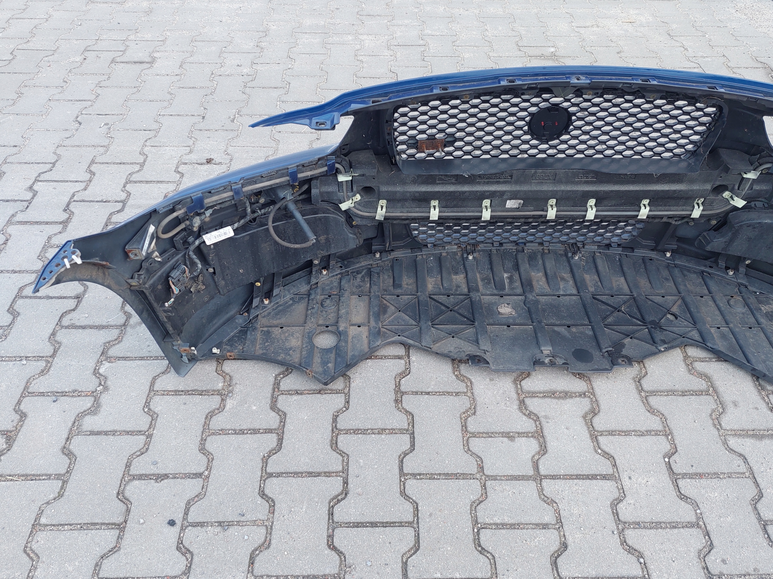 bumper front front grill PDC complete R-SPORT JAGUAR XE X760 JAC