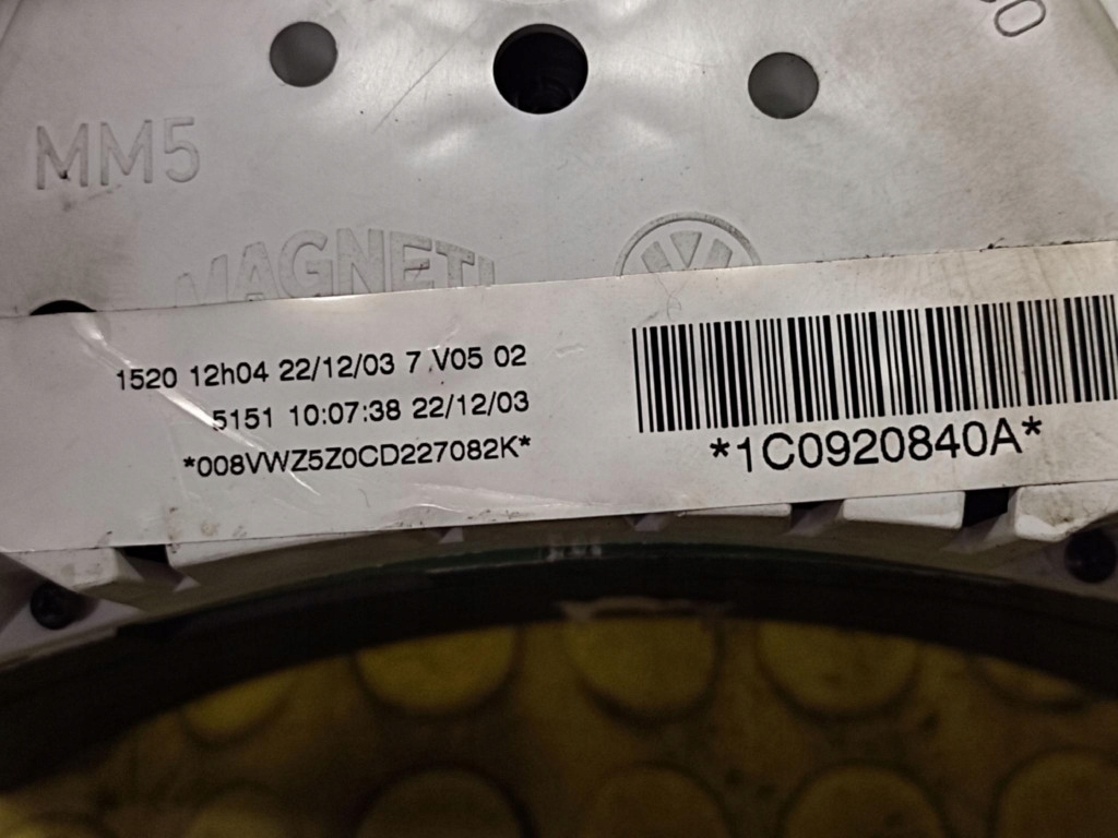VW NEW BEETLE 1.9 TDI dials 1C0920840