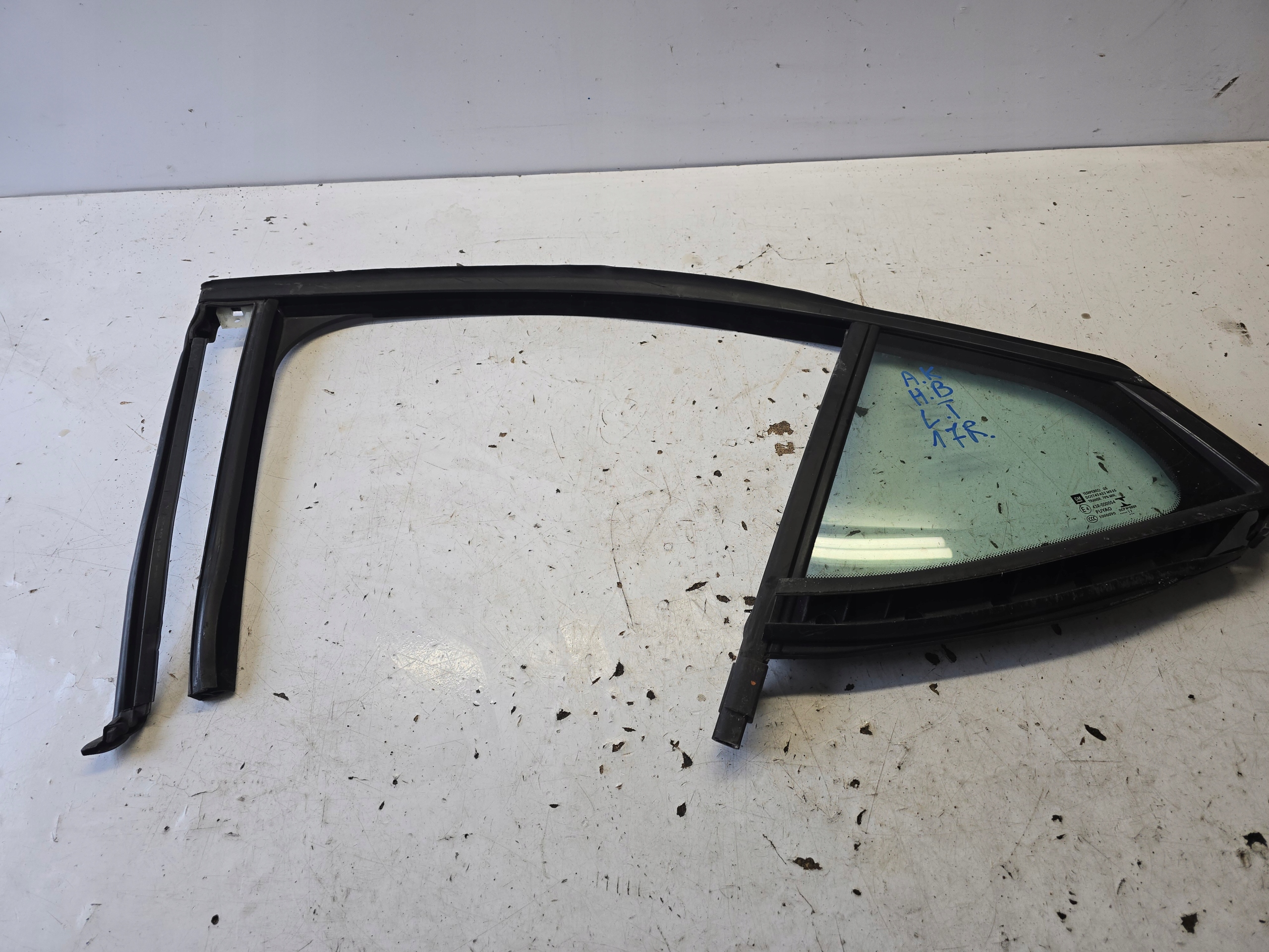 OPEL ASTRA K HB window window gasket door left rear part MALA 17