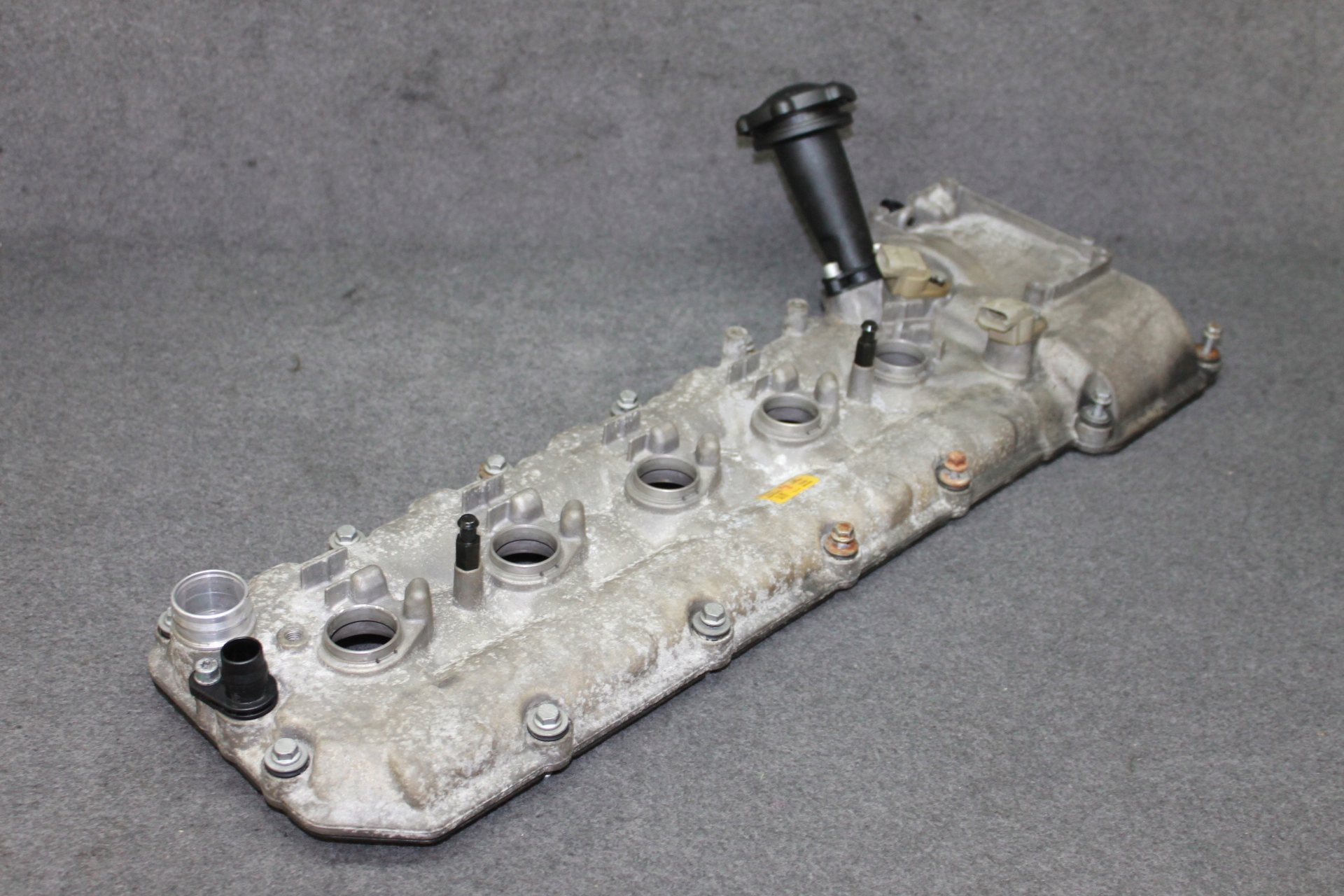 BMW E60 E63 M5 M6 S85B50A V10 5.0i Abdeckung der Ventile - 7834621 6-10
