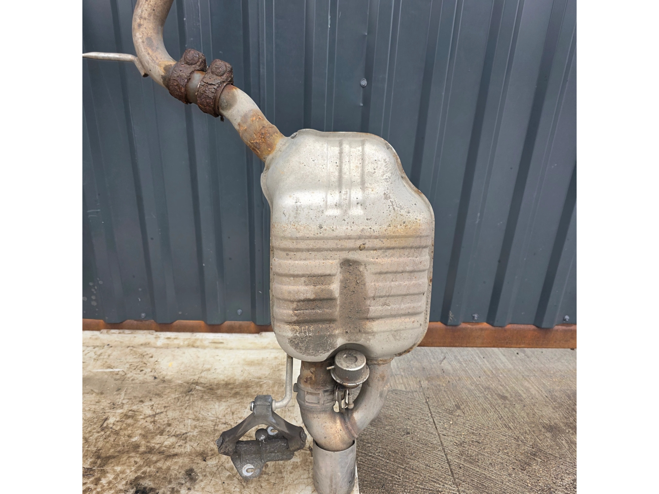 muffler, exhaust KOMPLET AUDI A4 S4 B7 4.2 8E0253611DB 8E0253611DA