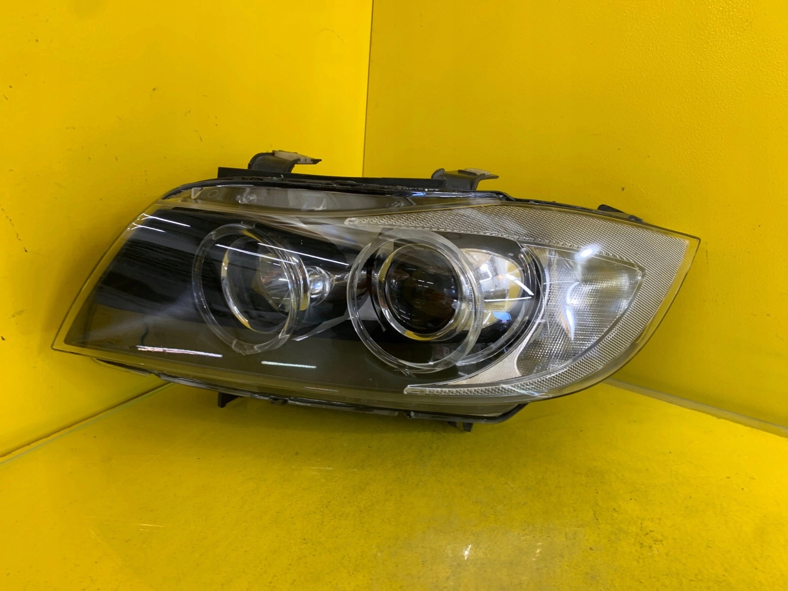 LIGHT LEFT BMW 3 E90 E91 BI-XENON NIESKRETNA