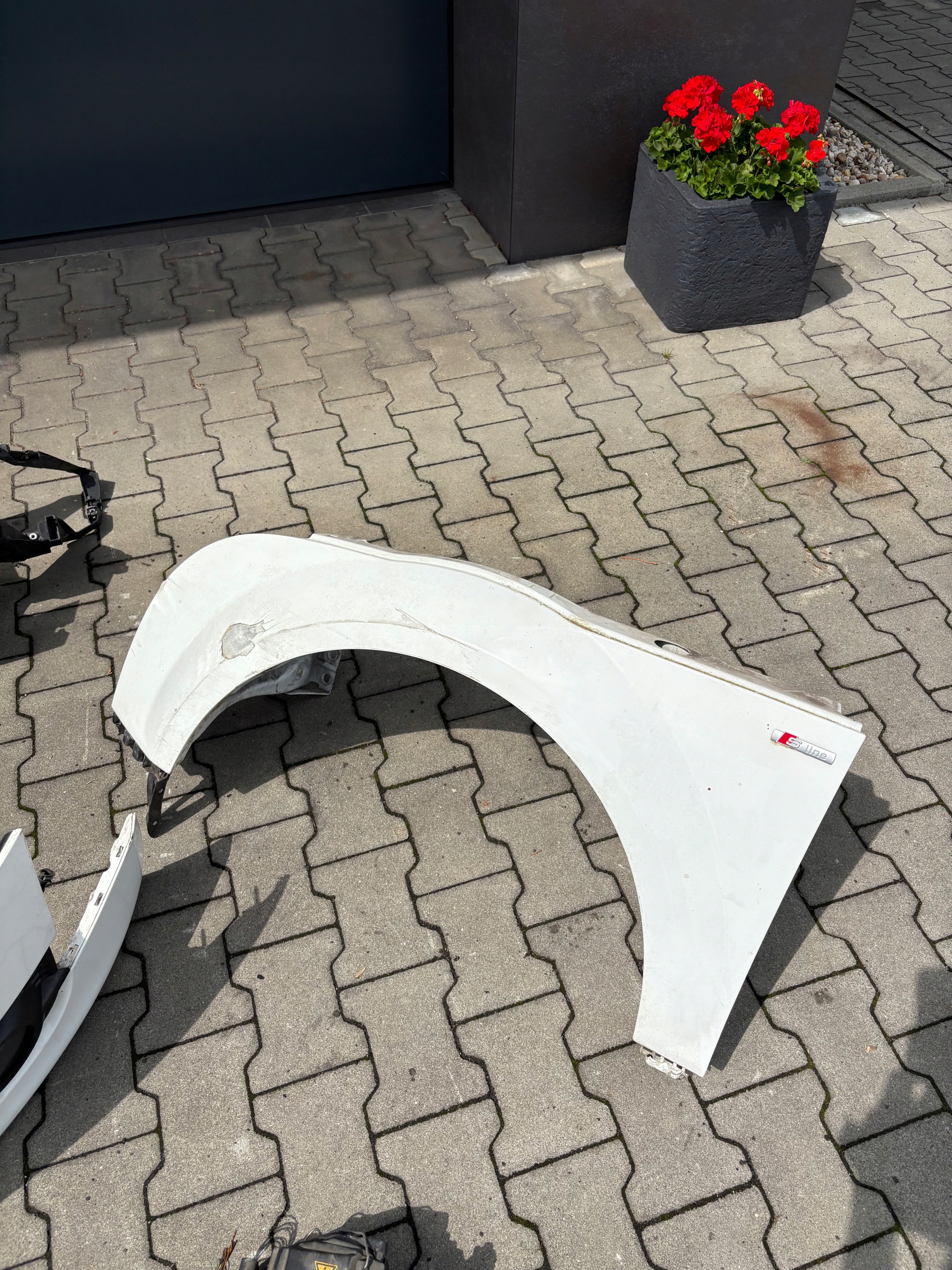 fender left front AUDI TT 8J LY9C original