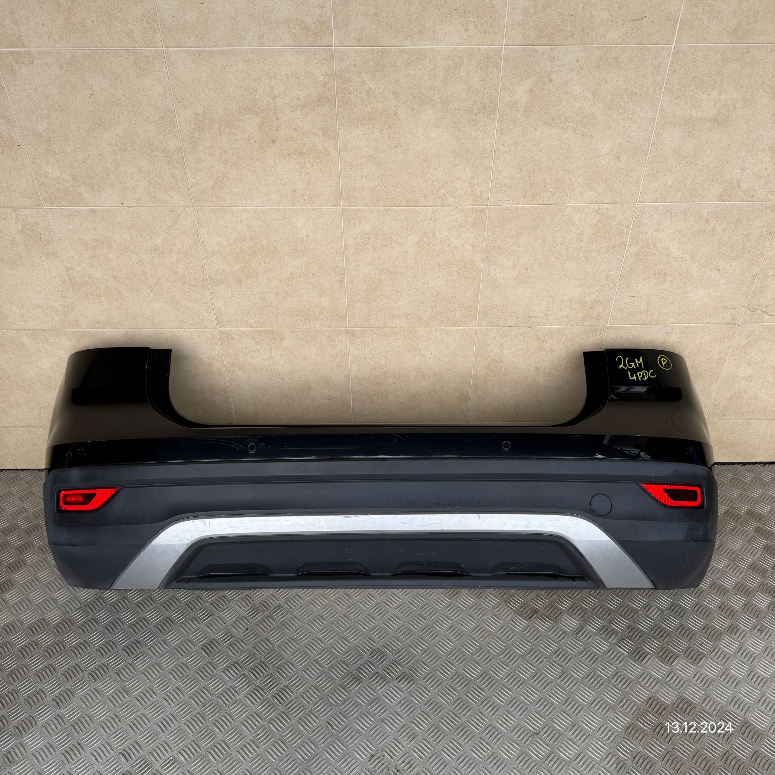 bumper rear complete VW VOLKSWAGEN T-CROSS 2GM 2019 ROK 4 PDC