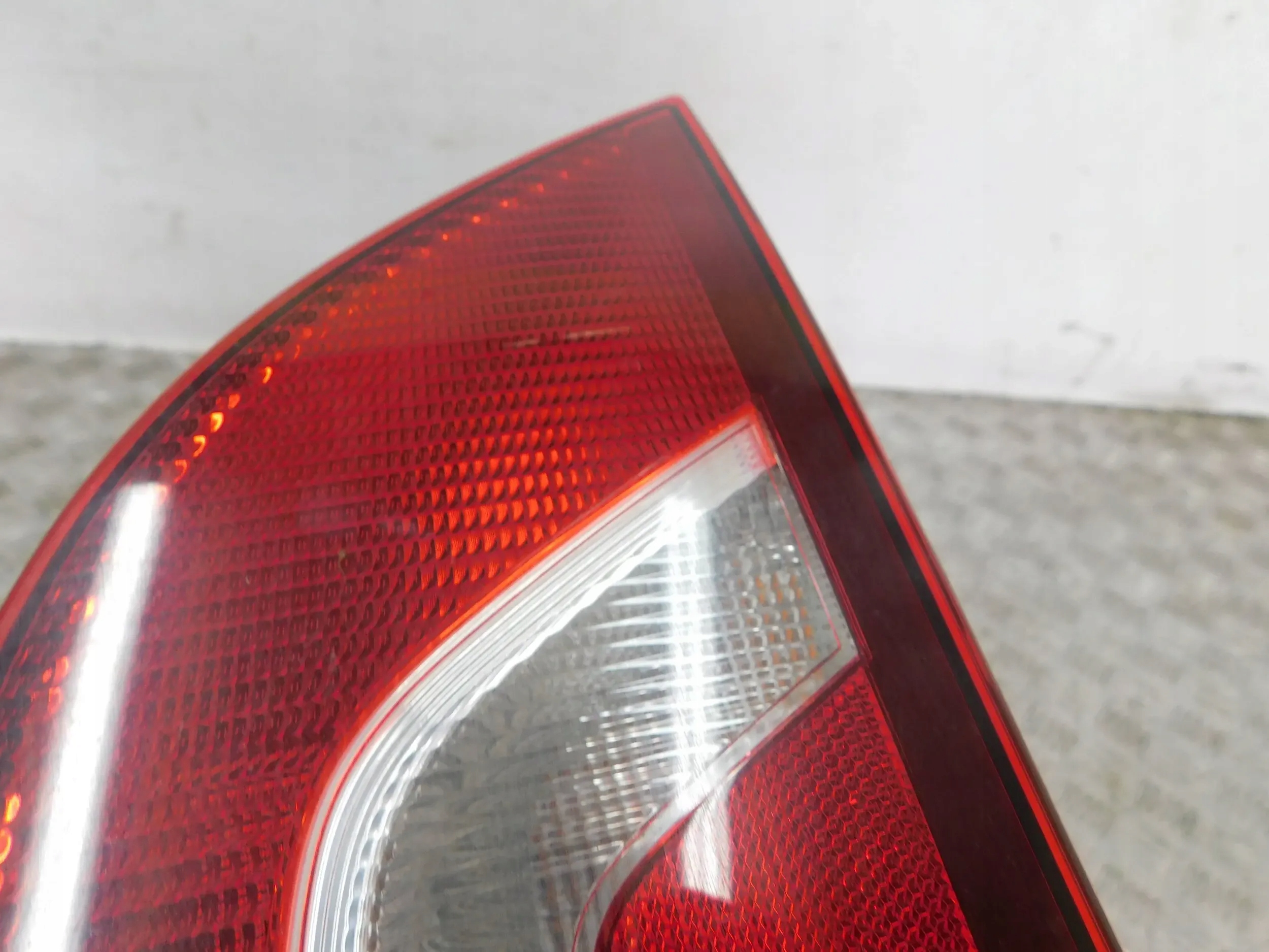 LICHT HECK HINTEN RECHTS VW UP