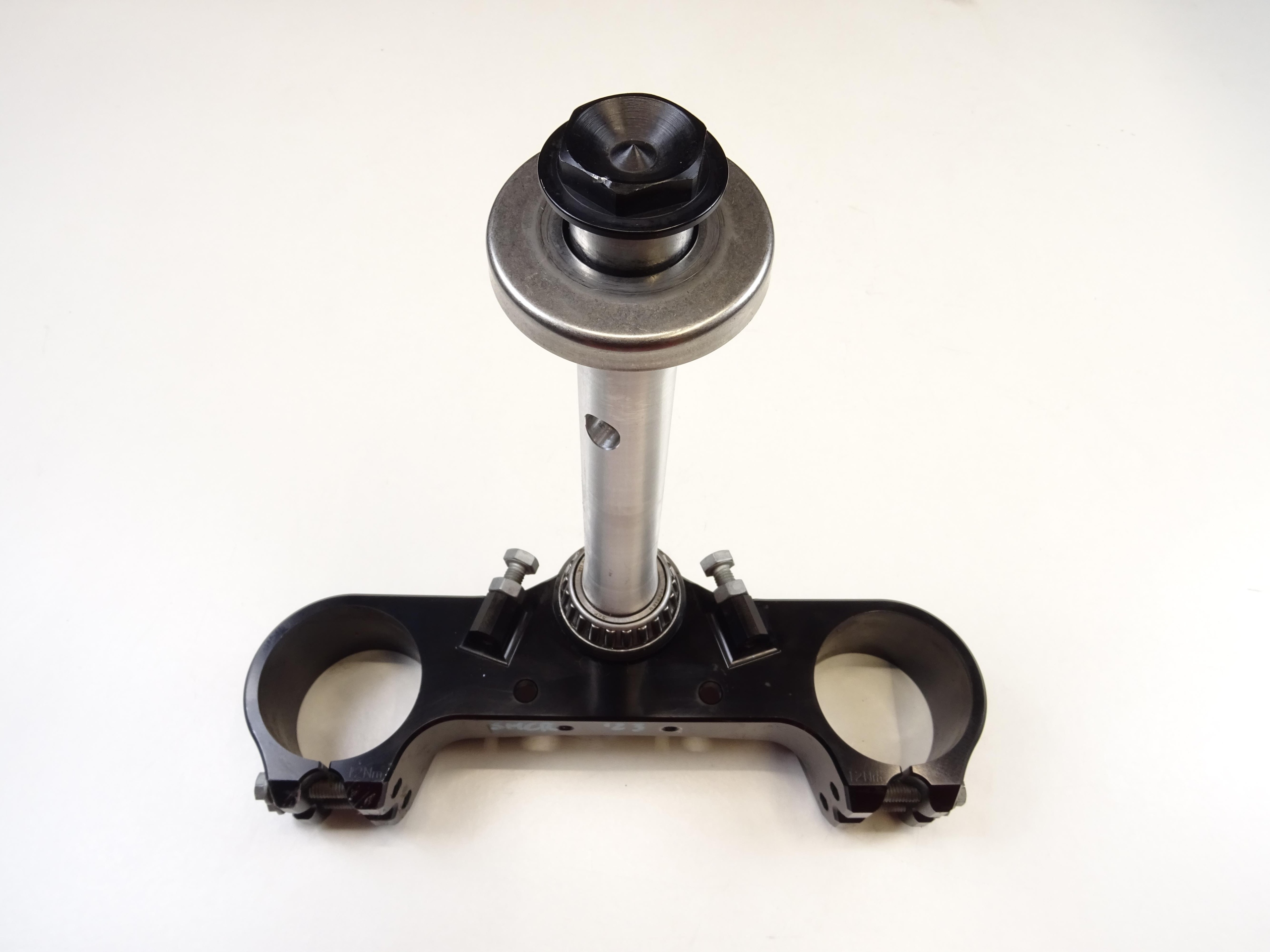 KTM DUKE 690 SMC R '23 PÓŁKA DOLNA ZAWIESZENIA 19-