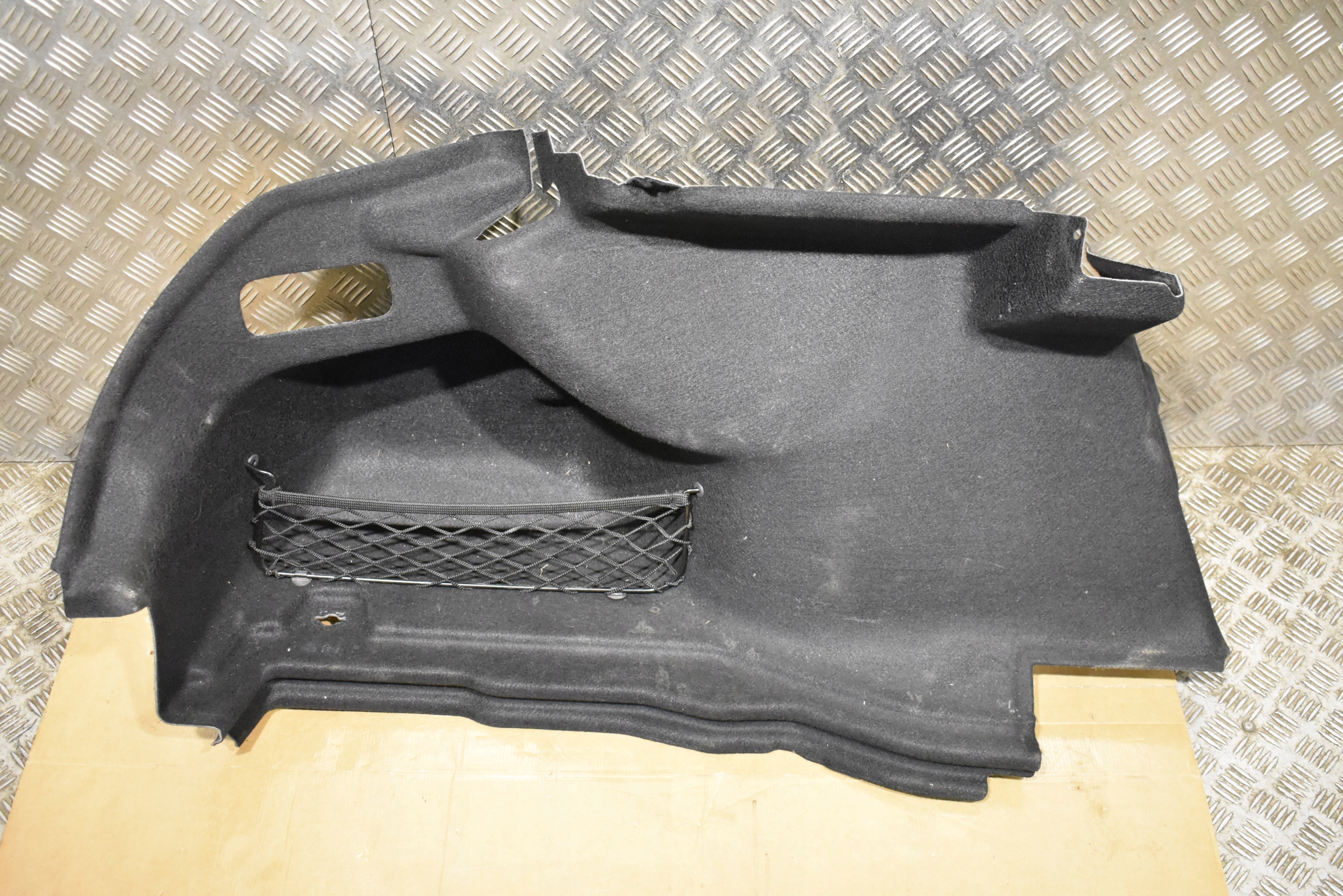 IDEALNY boot upholstery left MERCEDES W206 1