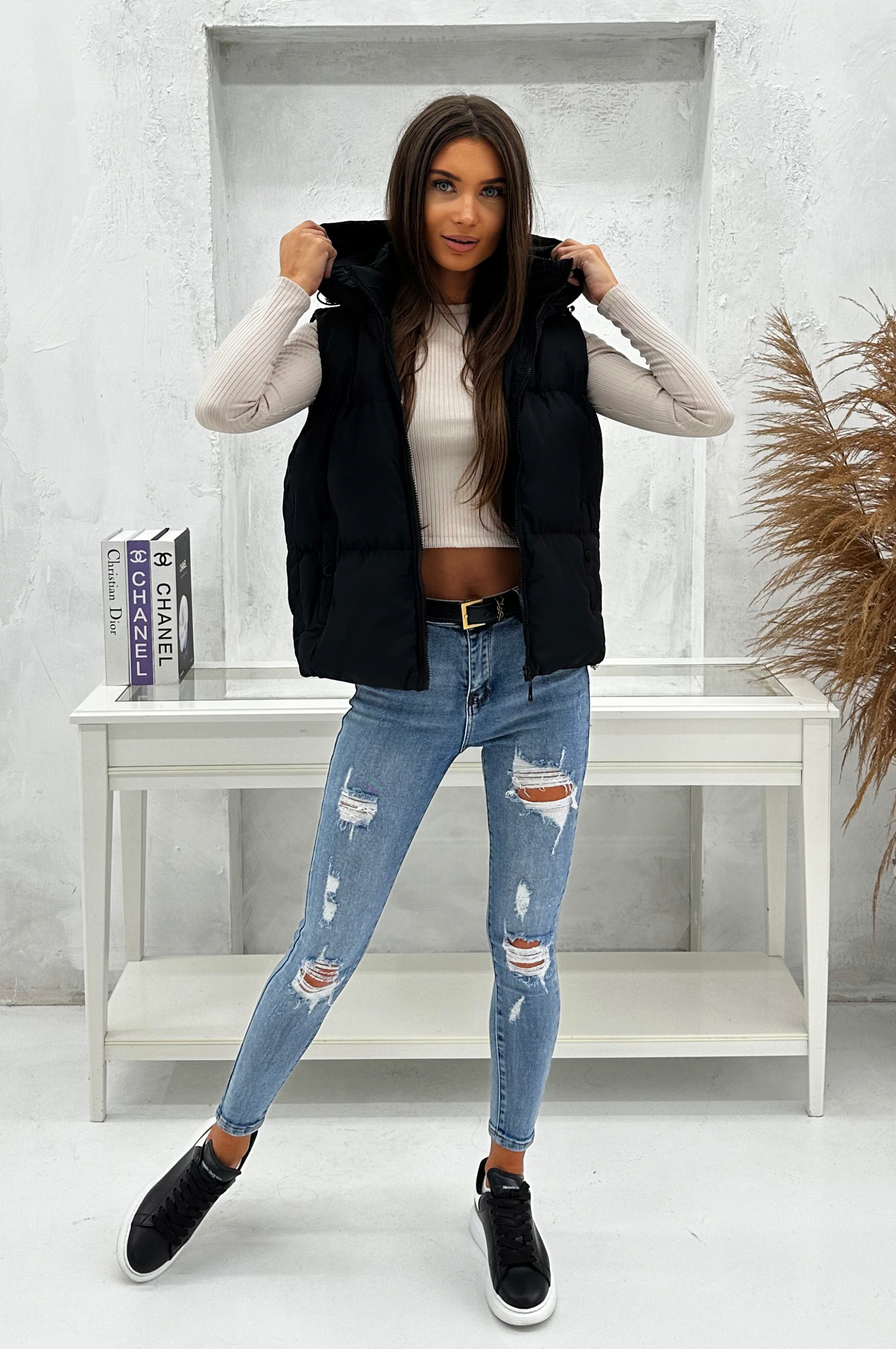 DZ3151 r L DAMSKI BEZRĘKAWNIK KAMIZELKA OCIEPLANA Wzór dominujący bez wzoru