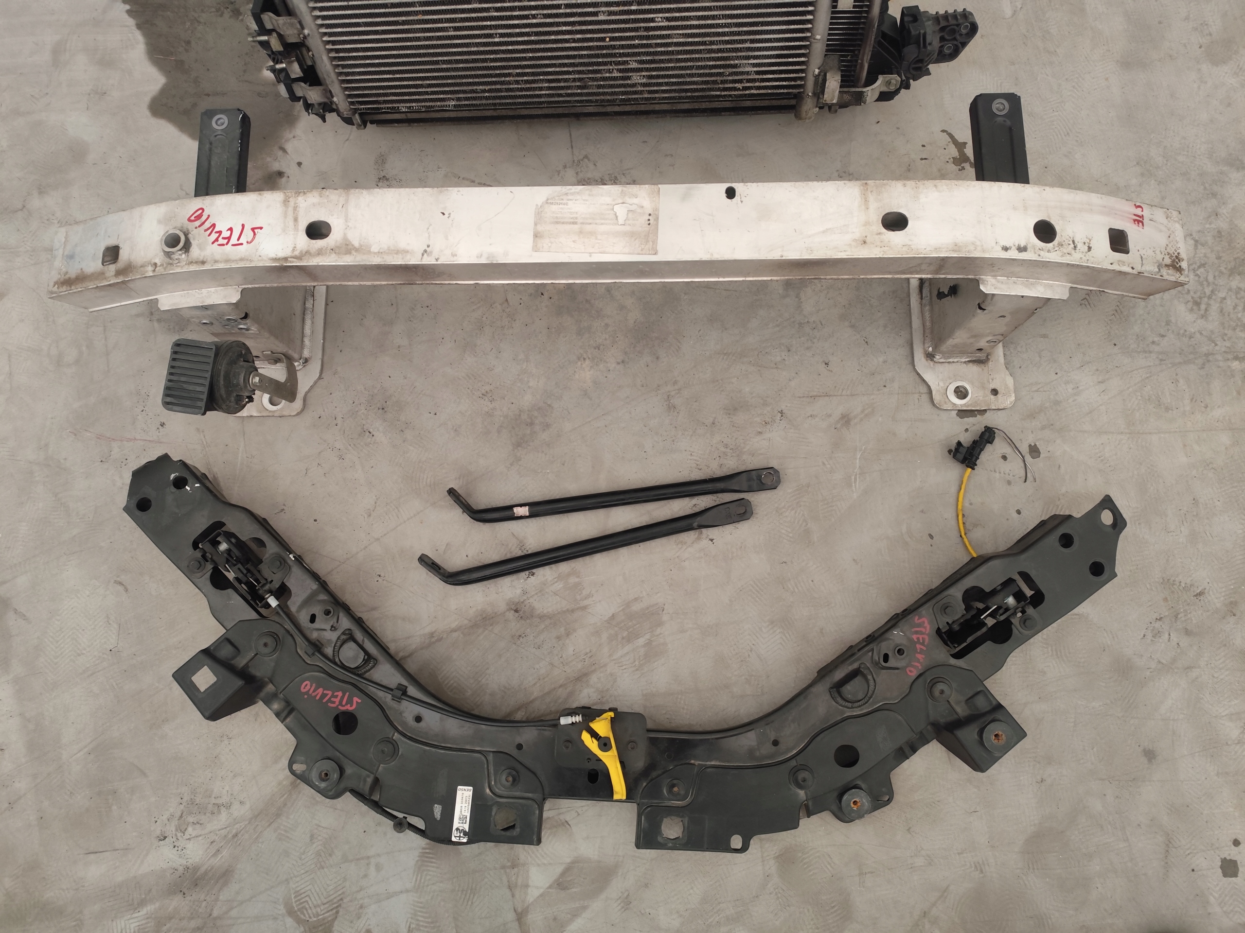 ALFA ROMEO STELVIO 2.2 MTJ support panel for radiators radiator
