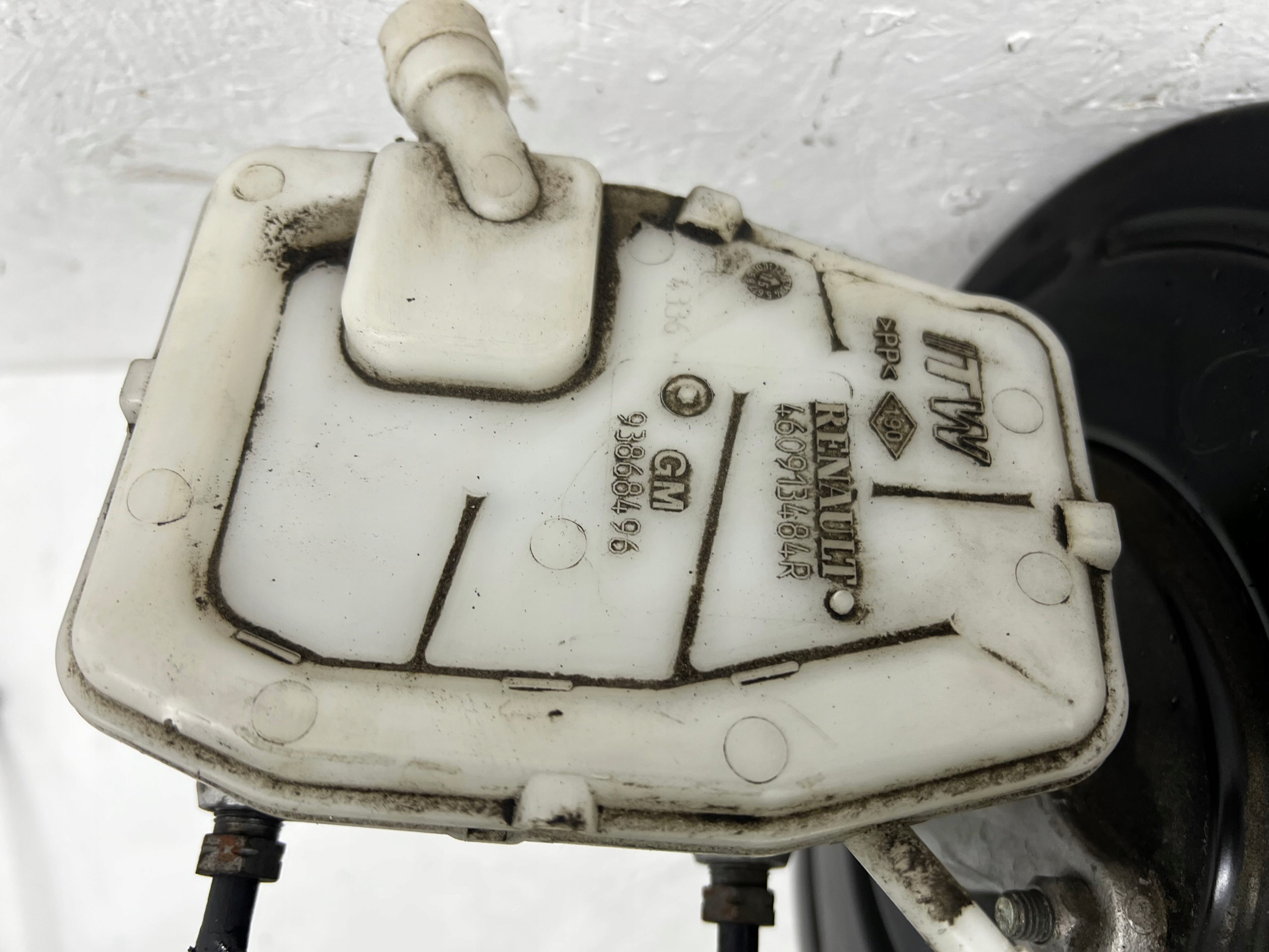 RENAULT TRAFIC III 1.6 DCI servo Servofreno 472108729R 93453011
