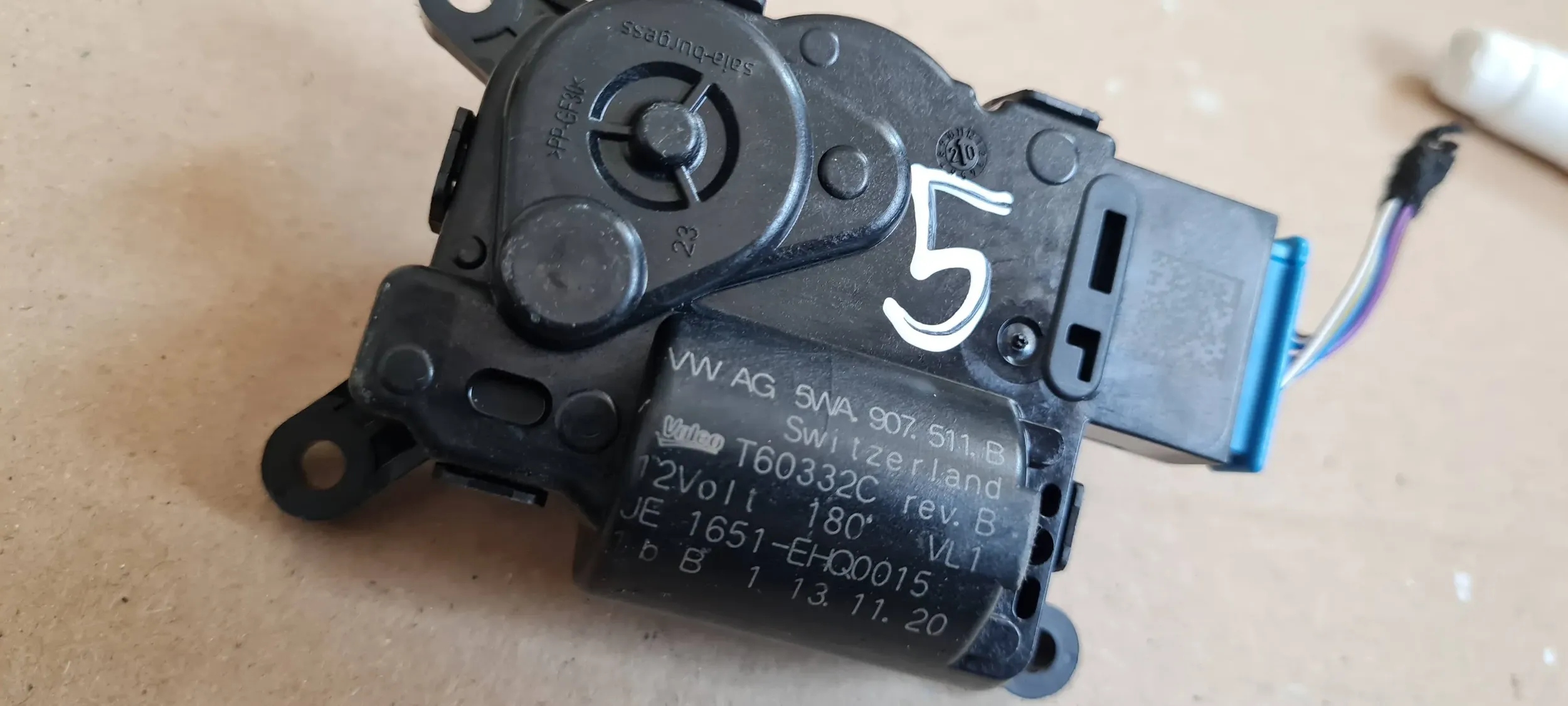 S3 8Y A3 aircon recirculation flap motor 5WA907511B VW AUDI