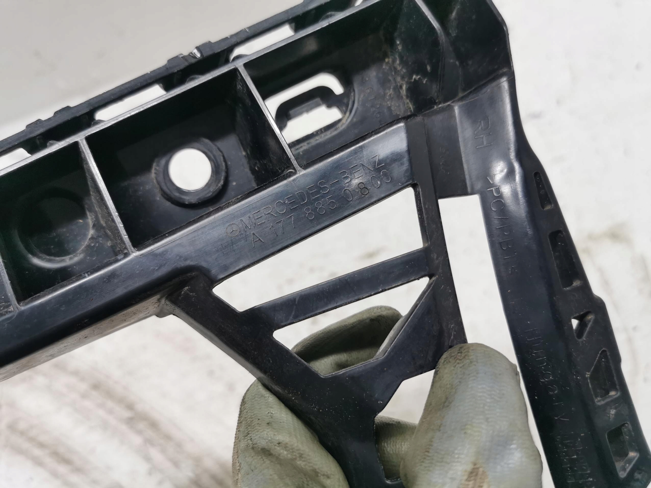 bumper bracket right rear part MERCEDES A-KLASA W177