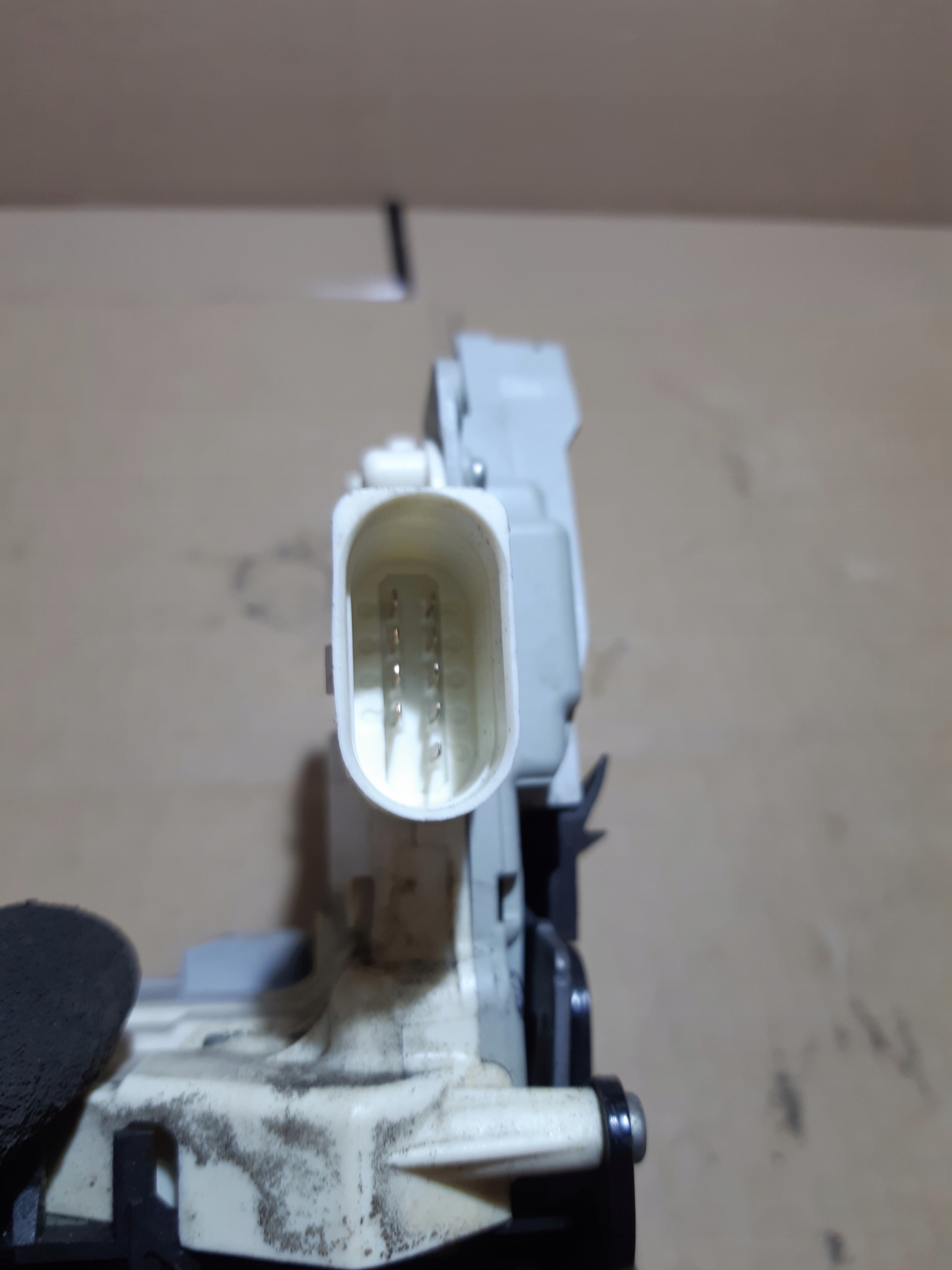 AUDI A6 C7 lock door right rear part 9 PIN 4G0839016