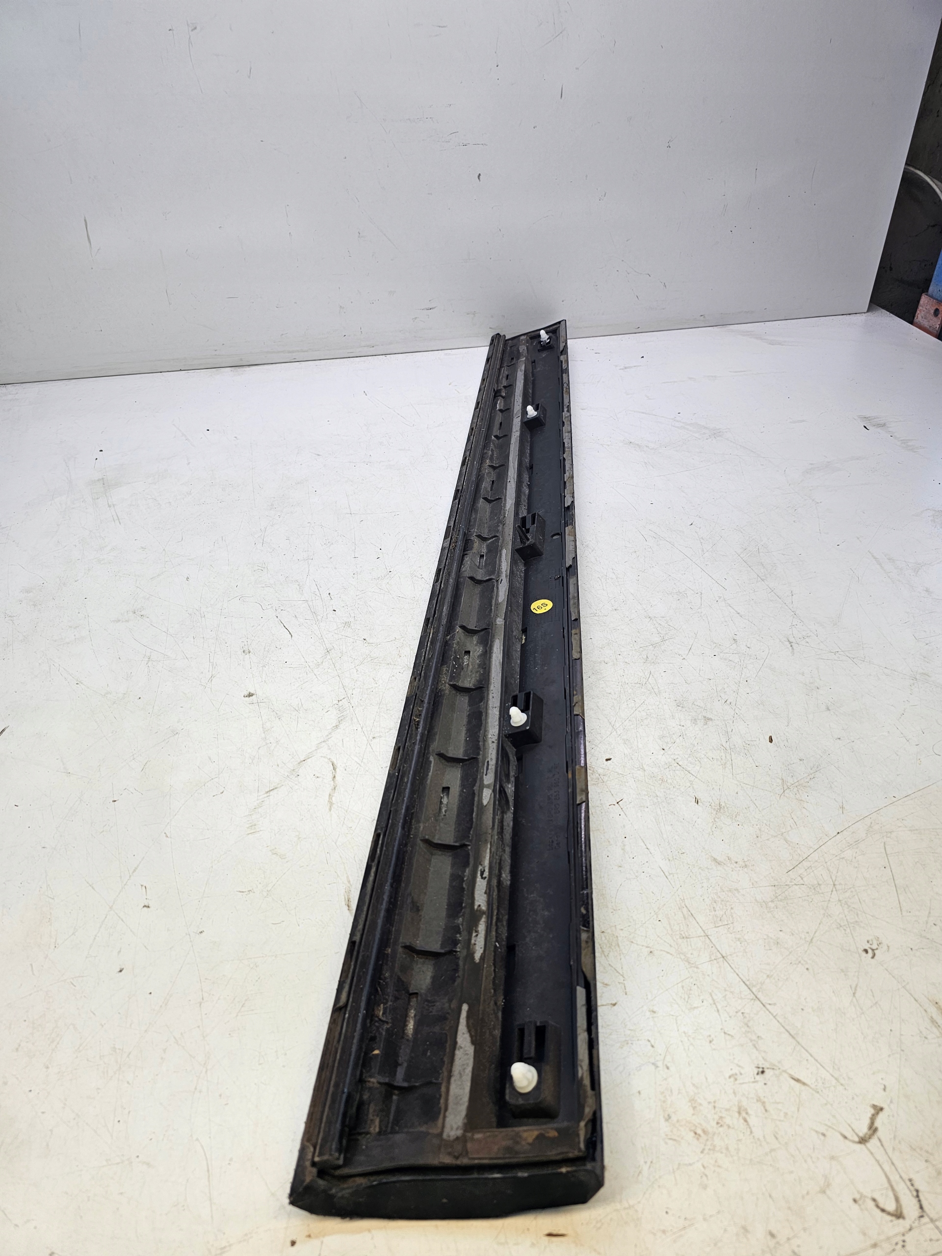 moulding door right front AUDI Q5 8R 8R0853960E LY9B