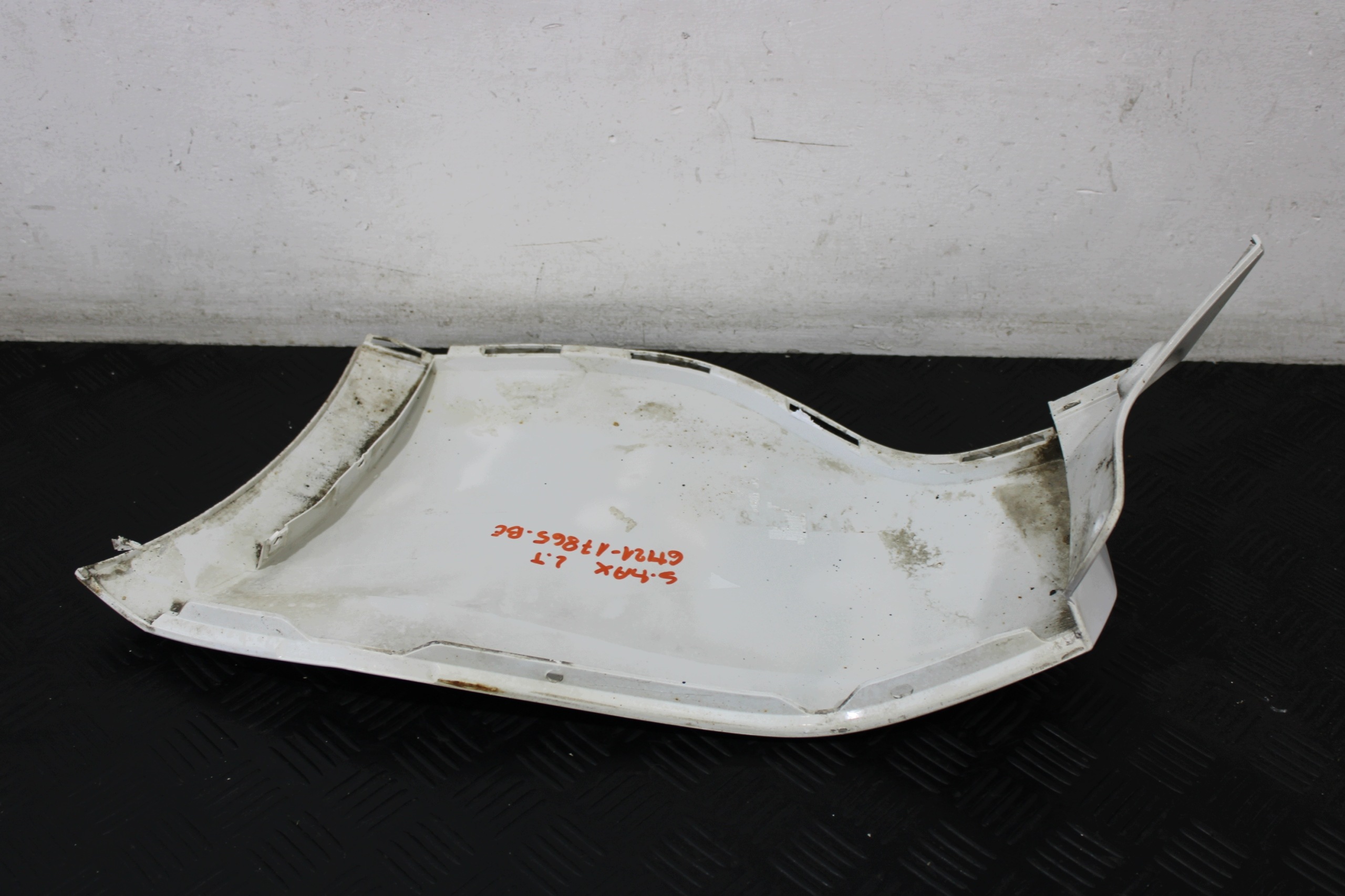 corner of a bumper left rear part 6M21-17865-BE FORD S-MAX MK1