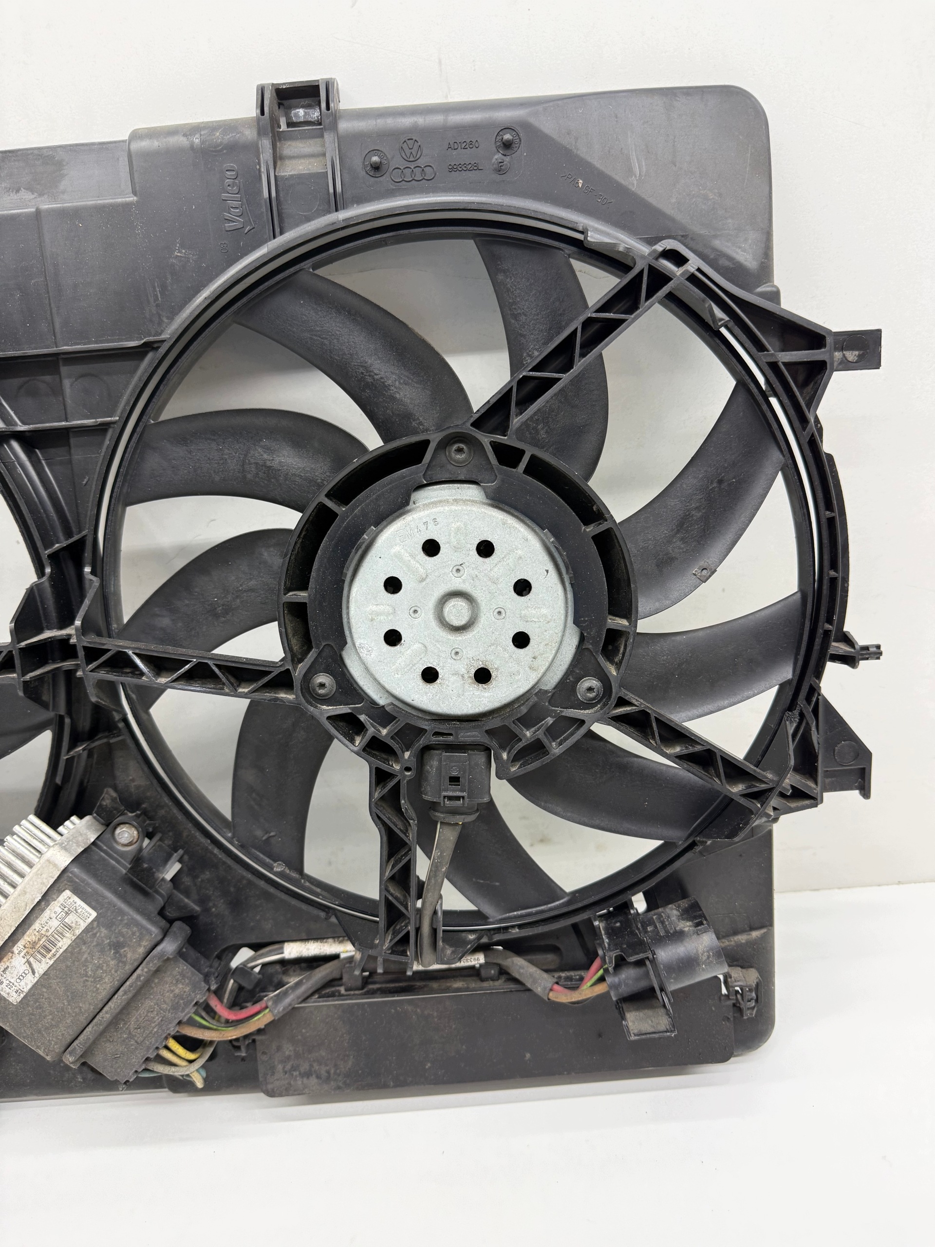 AUDI A6 A6 A4 Q5 C7 2.0 TDI ventilátor ventylátory chladiče CALE originál!