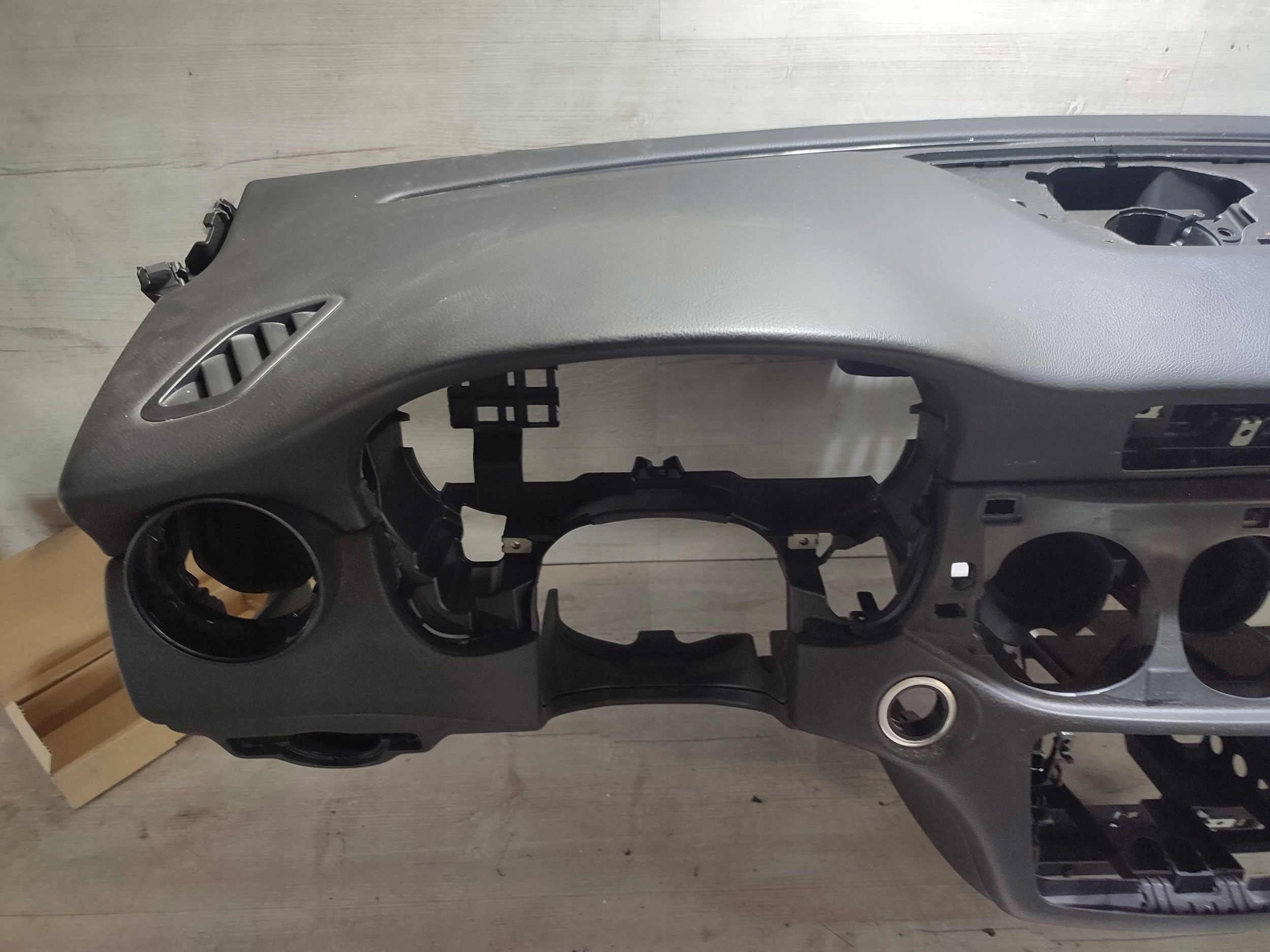 Mercedes-Benz GLA W156 2015 dashboard instrument panel