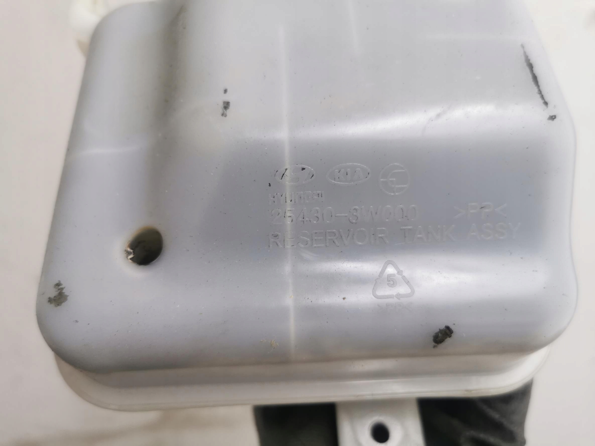 Scheibenwaschbehälter KIA CARENS IV 25430-3W000