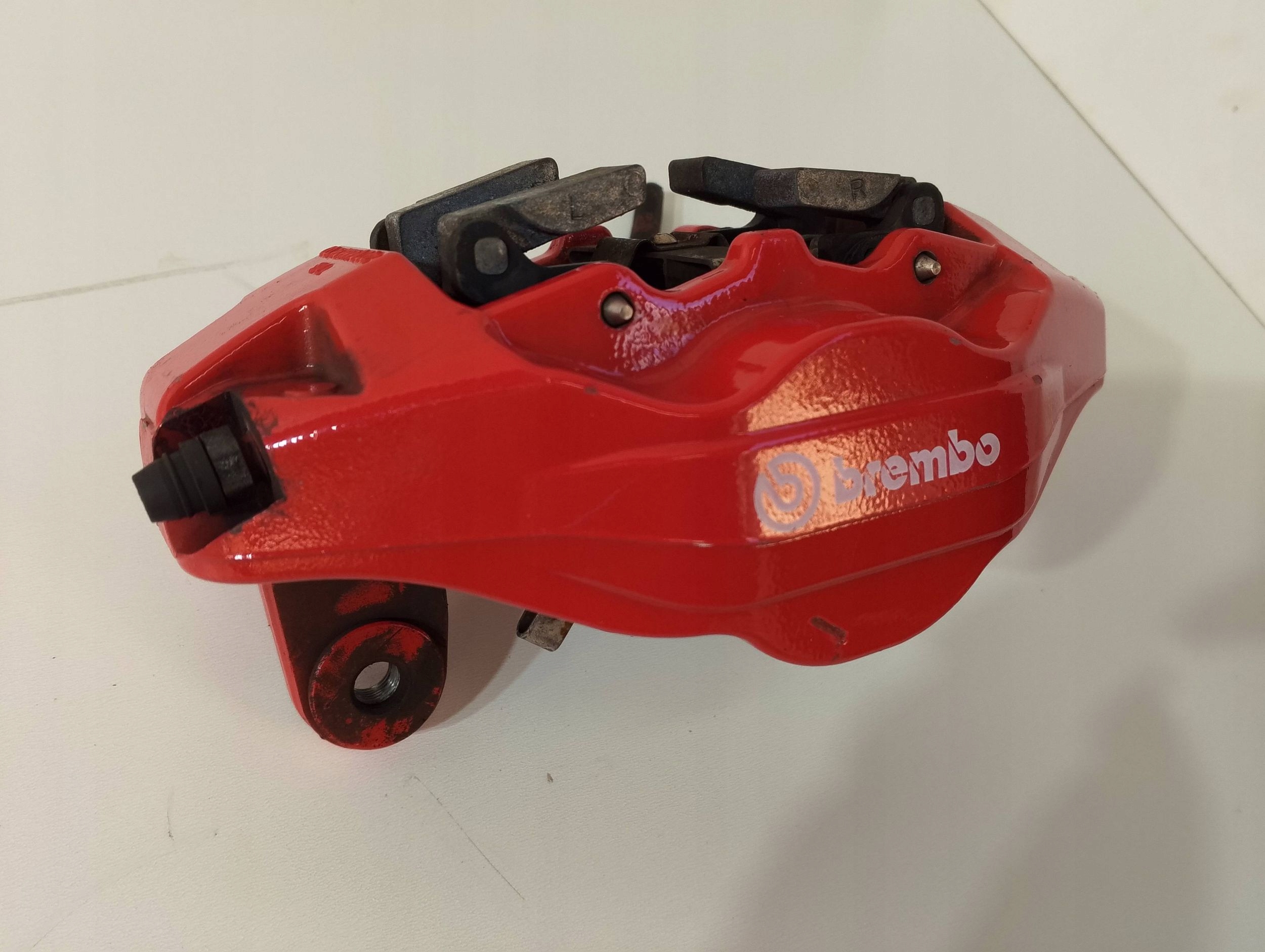 KIA Stinger 3,3 GT caliper rear right (B154)