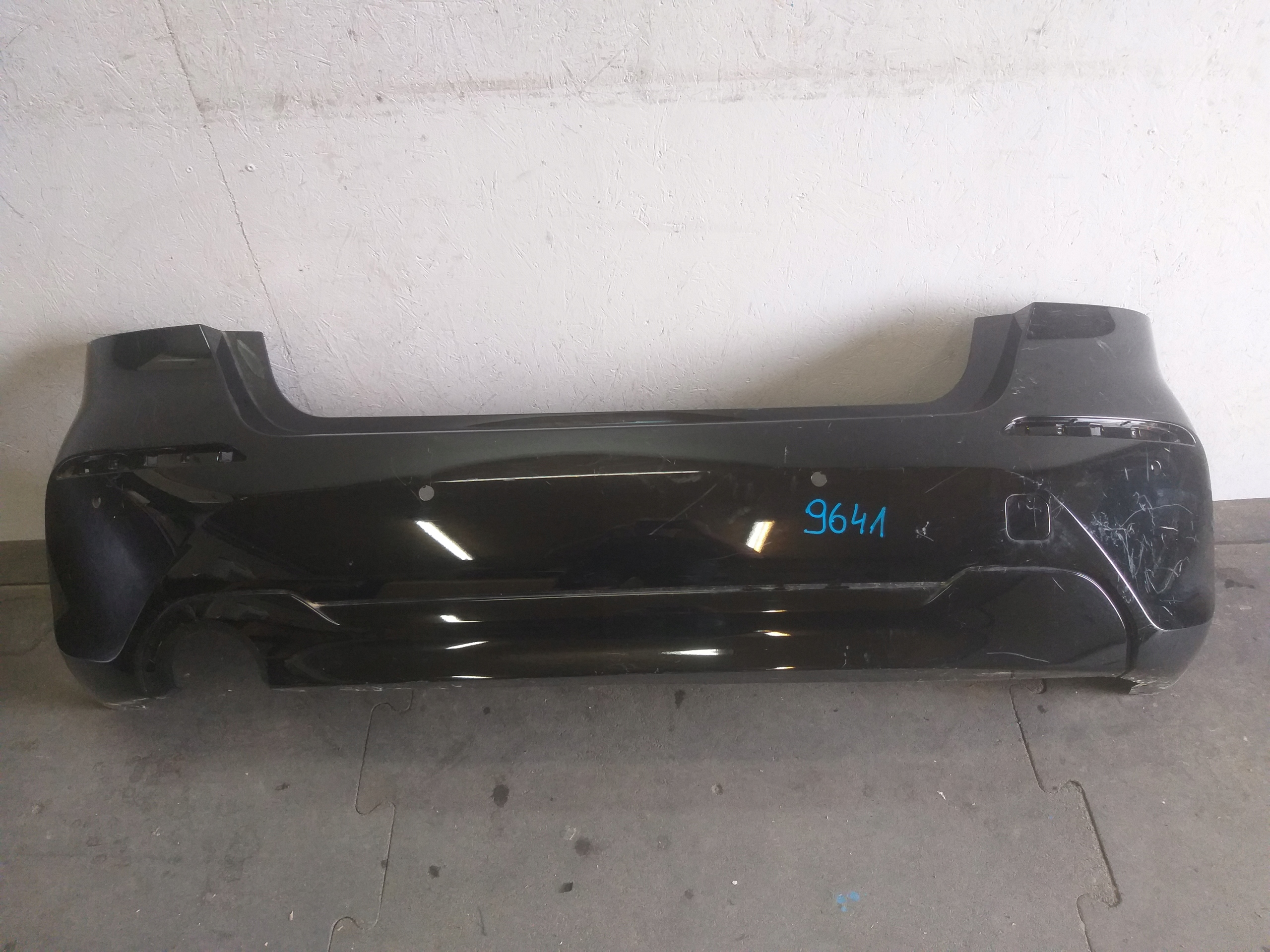 Stoßstange heck BMW 1 und F40