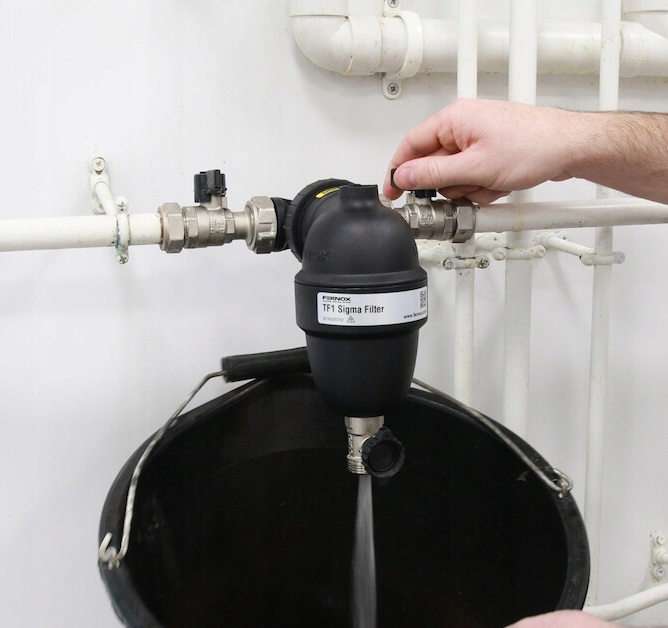 FERNOX Filtr magnetyczny TF1 Sigma 1" Przyłącze wody (