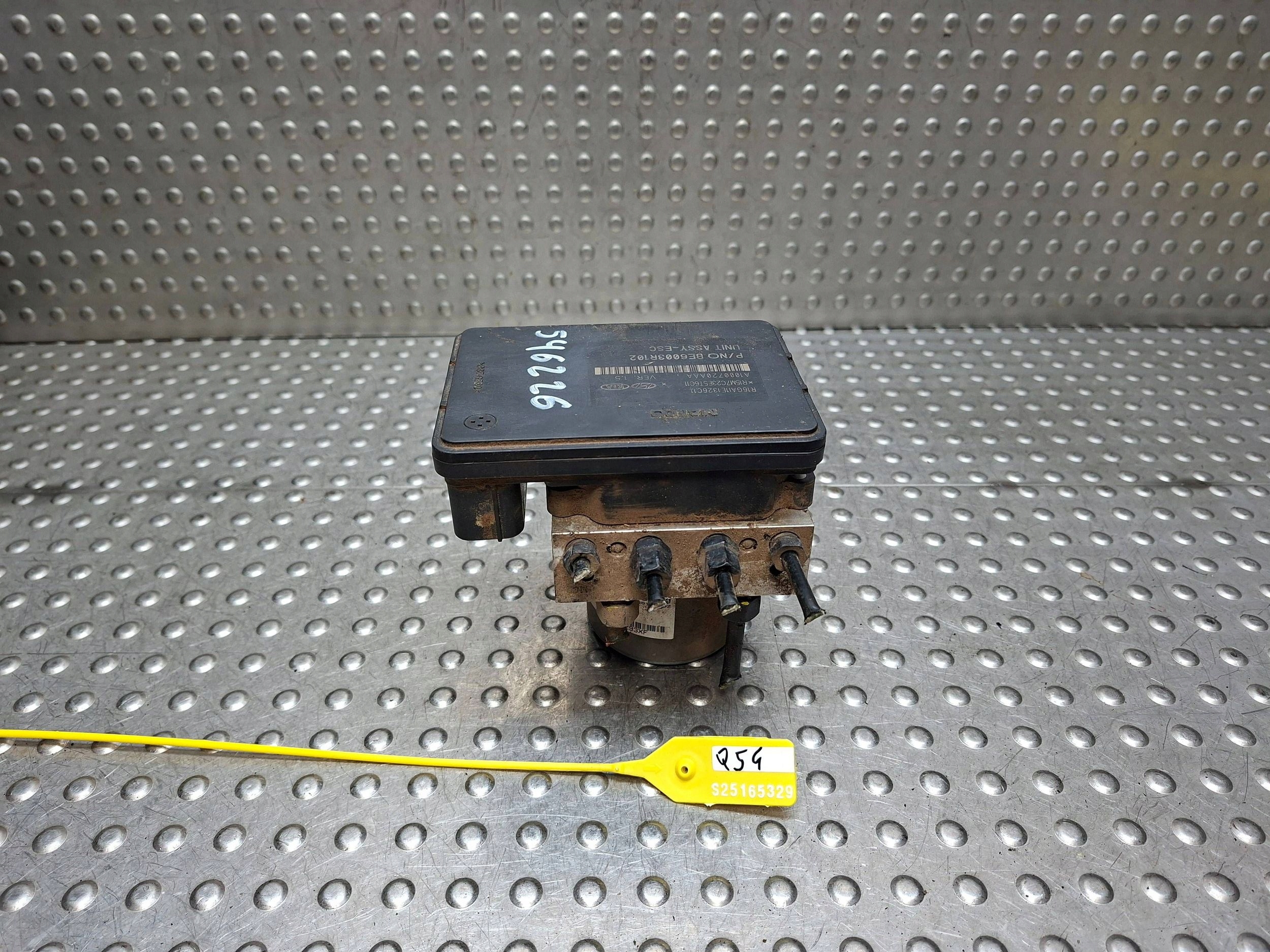 pump control unit ABS HYUNDAI TUCSON II 16- 58920-D7110 BE6003R102