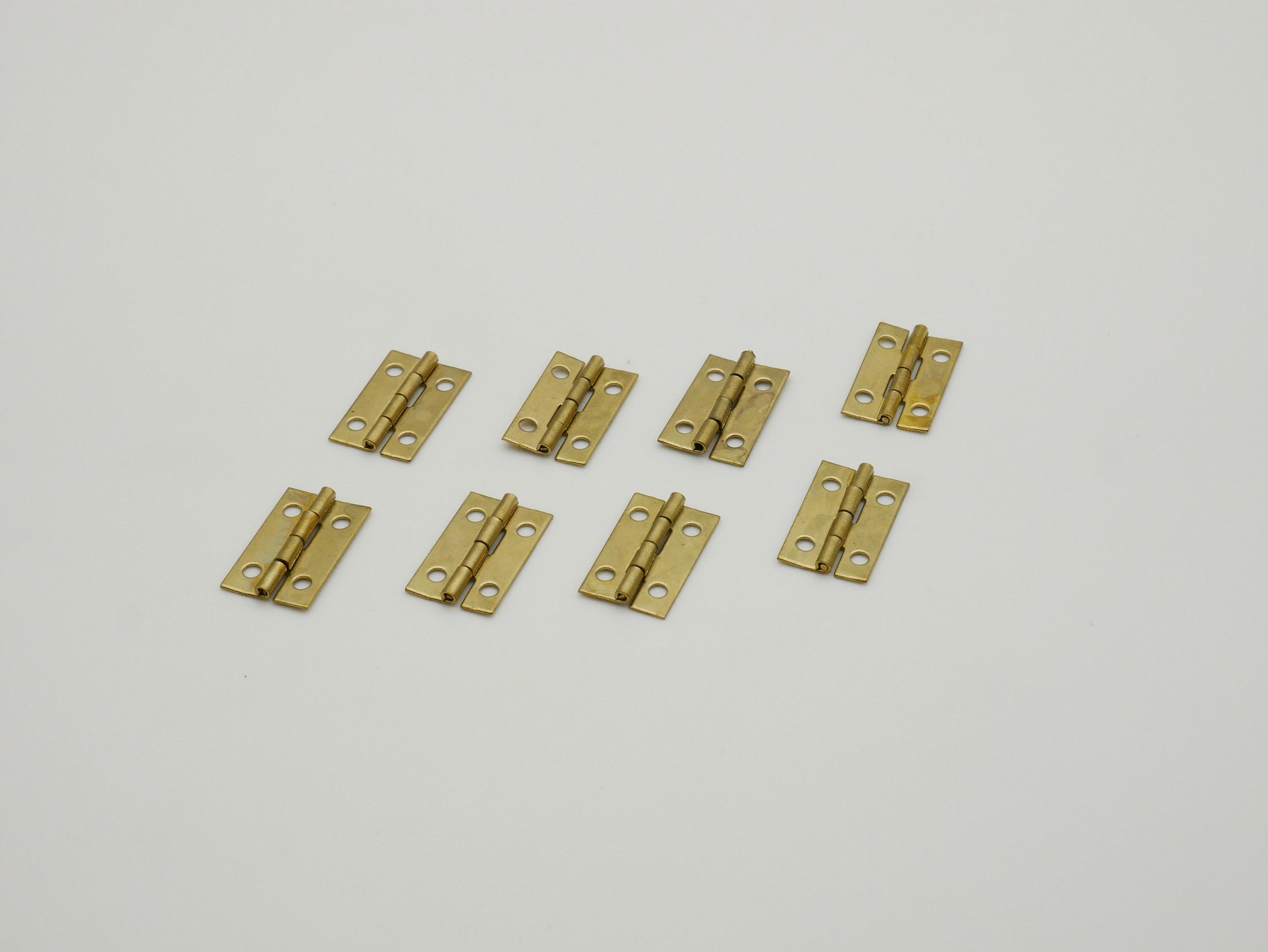 

Zawias skrzydełkowy do szkatułek 20x12mm