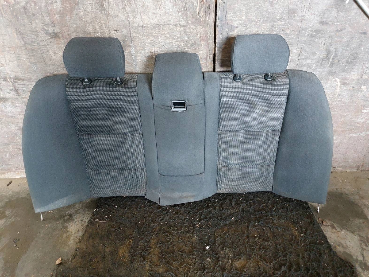 sedačka levý předek + pravý předek BMW E60