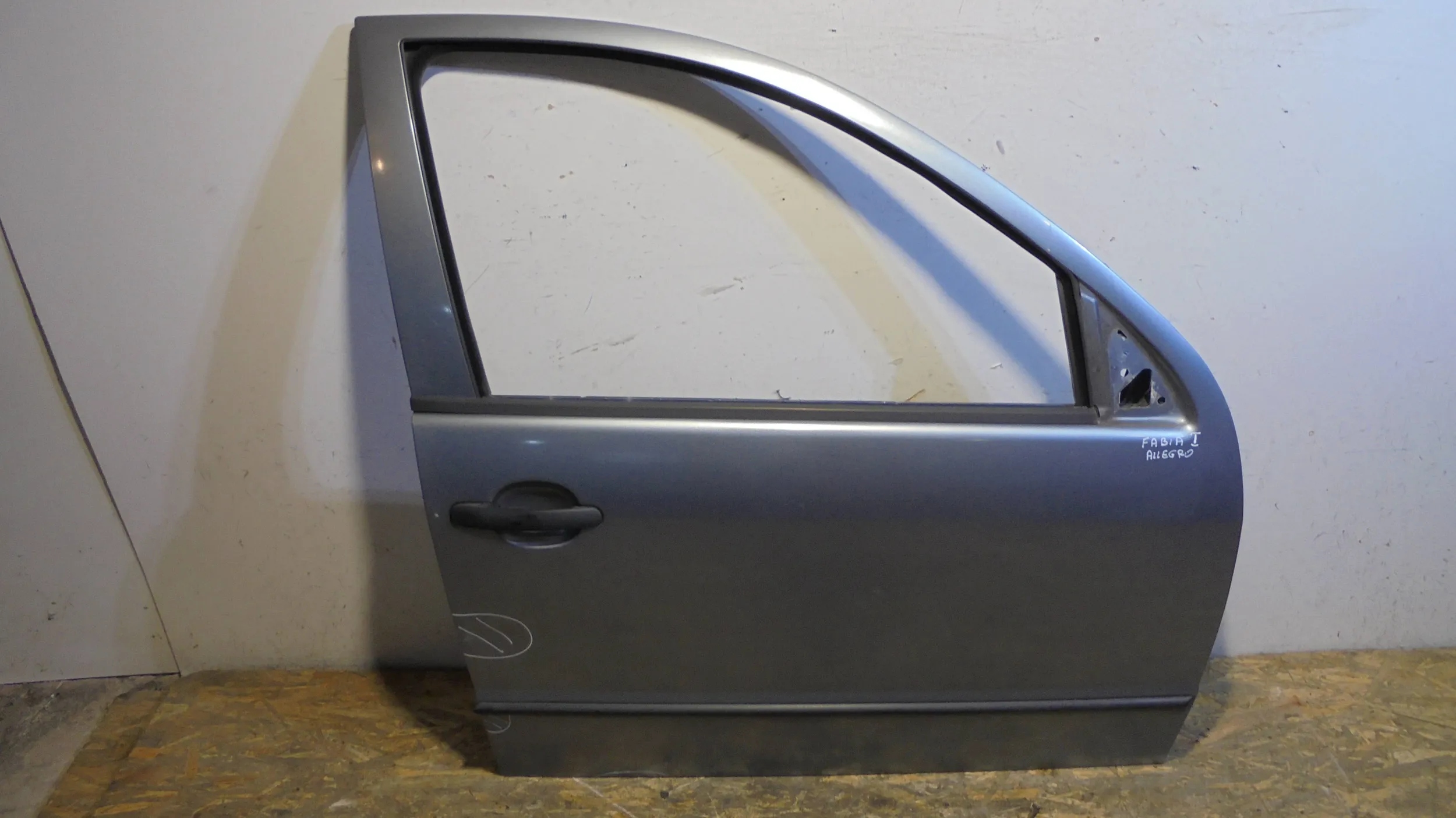 door front right Skoda Fabia and