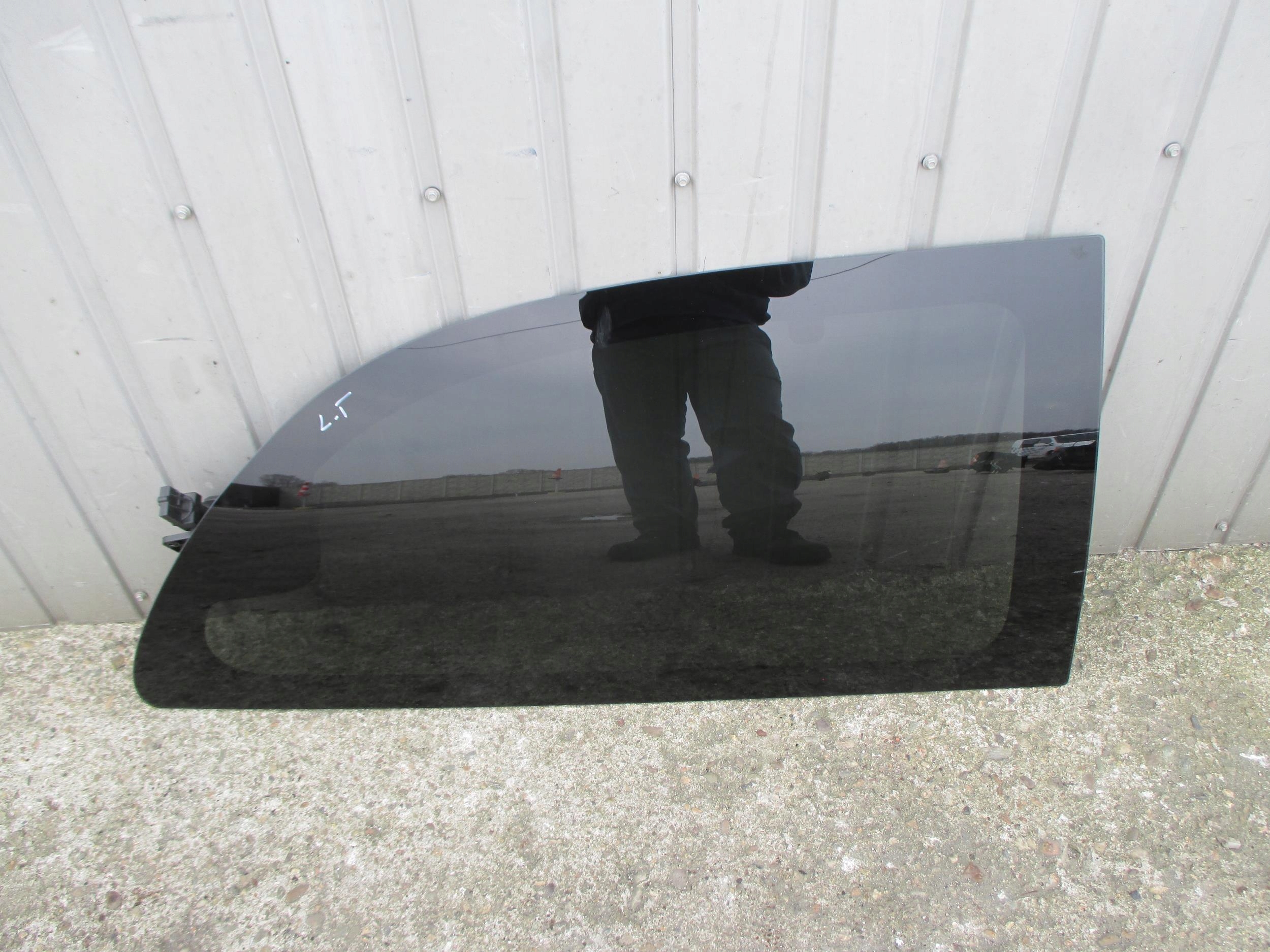 CHRYSLER GRAND VOYAGER 4 IV 00-07 SZYBA KAROSERYJNA PRAWA TYLNA UCHYLNA AS3