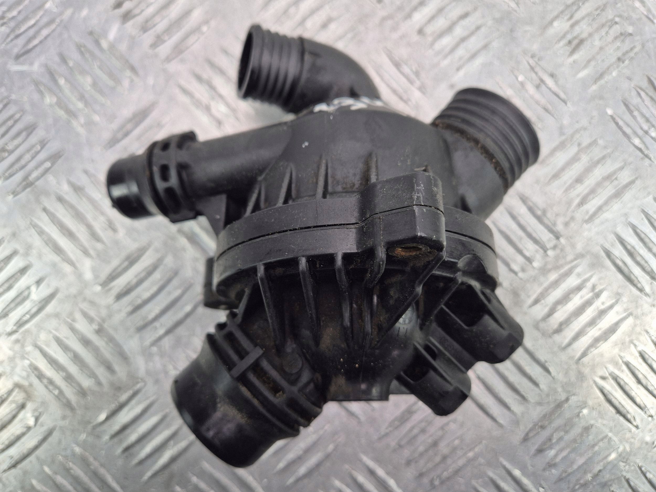 scatola termostato BMW X5 E70 40i 7601158 N55B30A